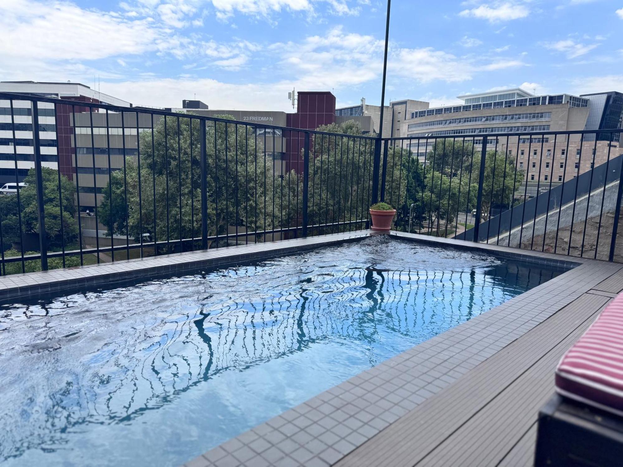 Apartment Mikeys Place Sandton
