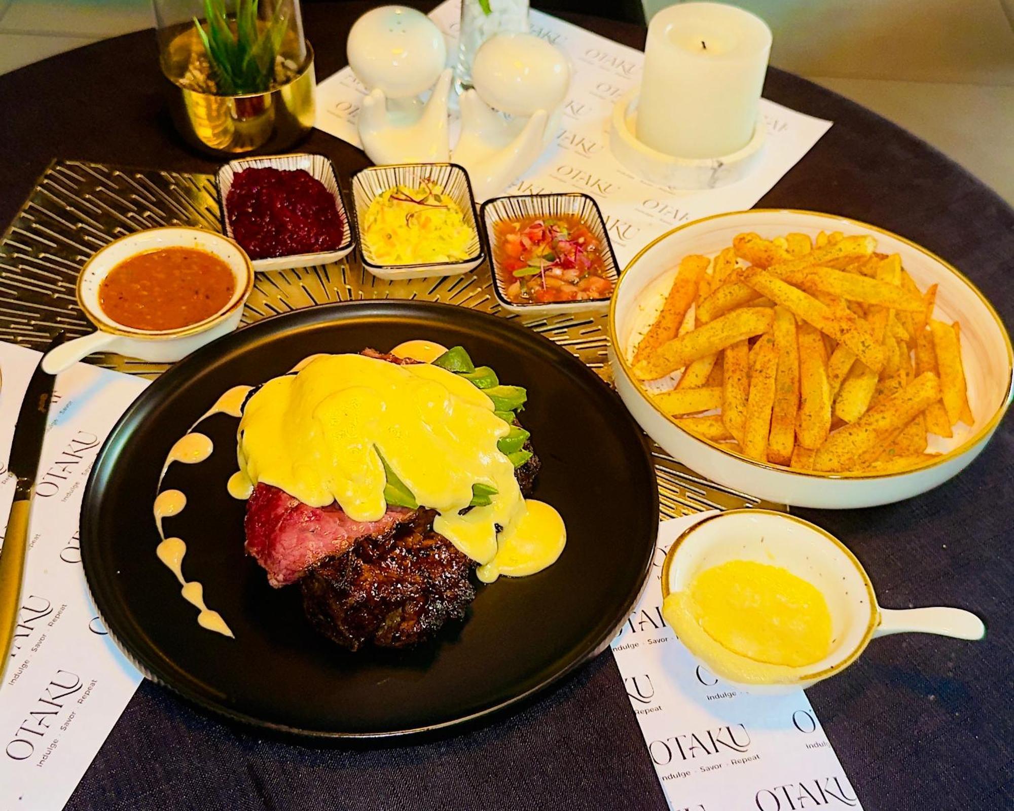 Otaku Restaurant Resort *