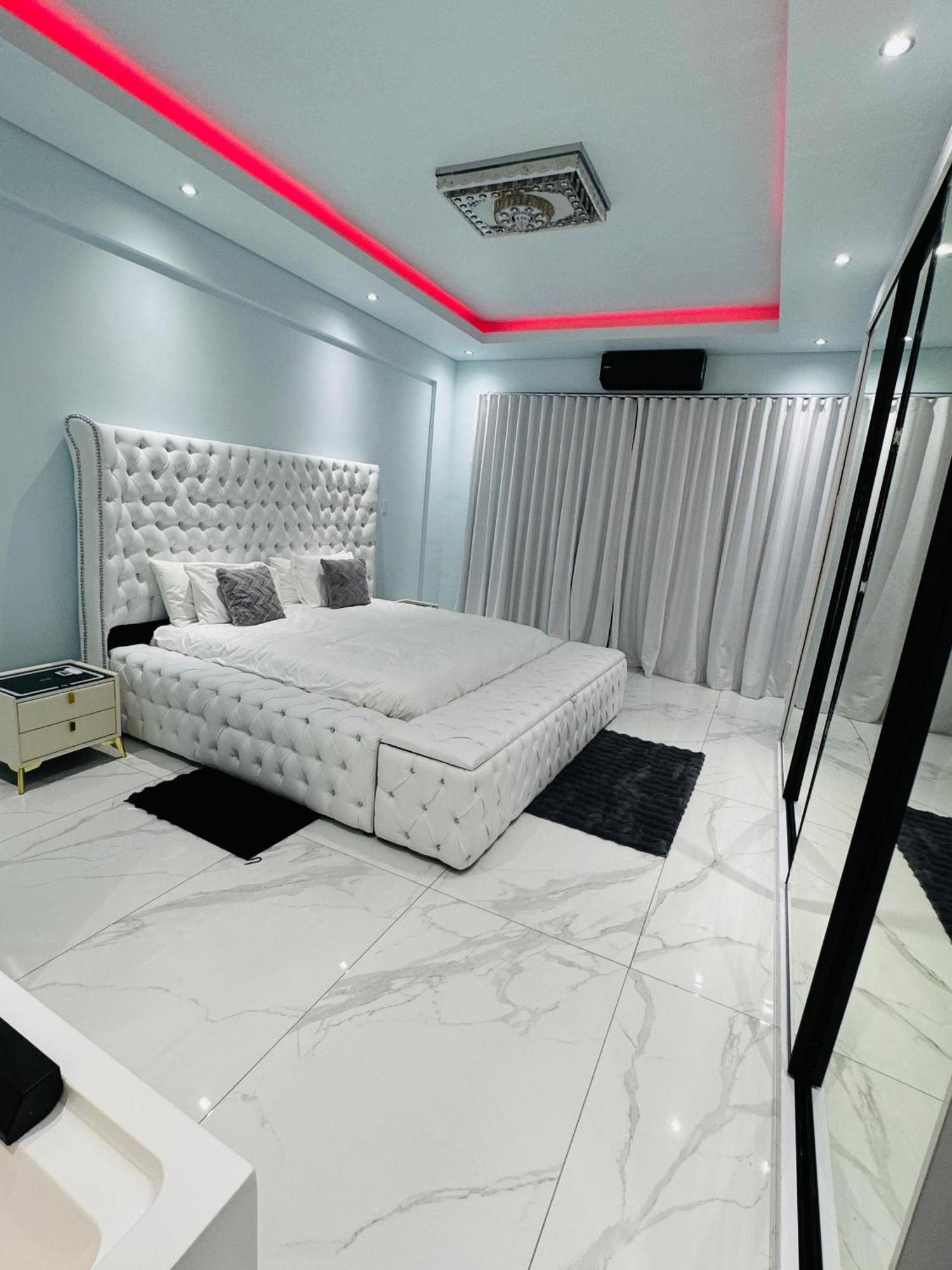 Apartment Sandton Atherstone Luxury