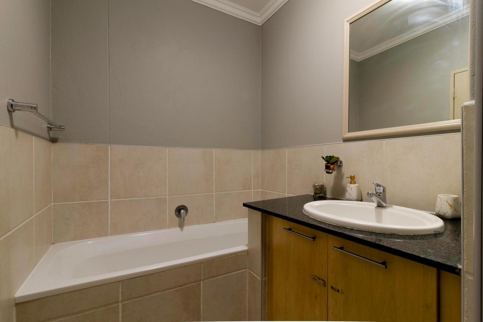 Apartment Luxury West Point Sandton