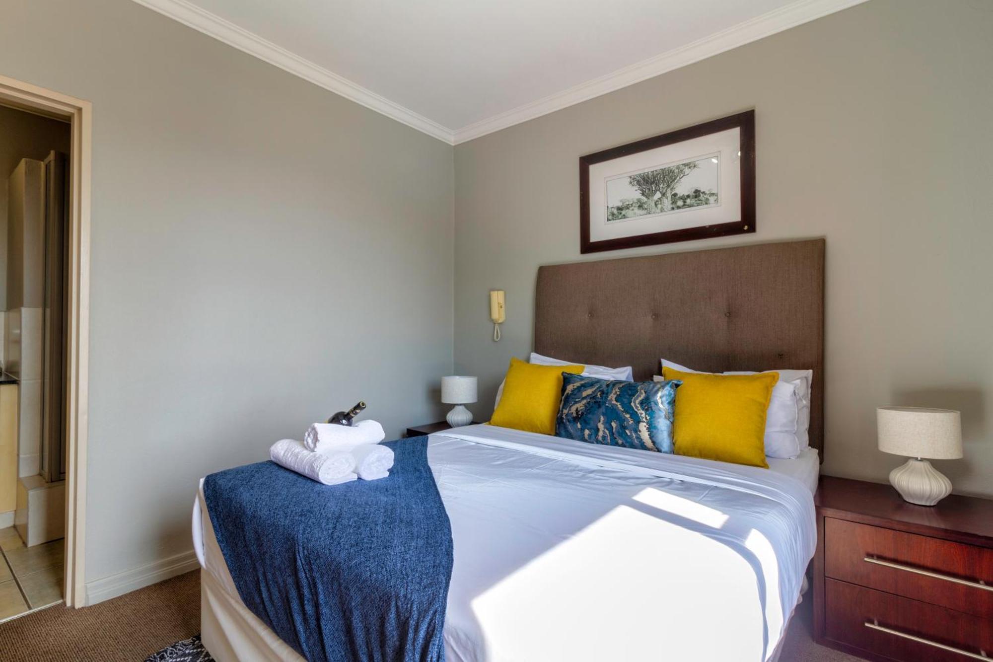 Apartment Luxury West Point Sandton Johannesburg