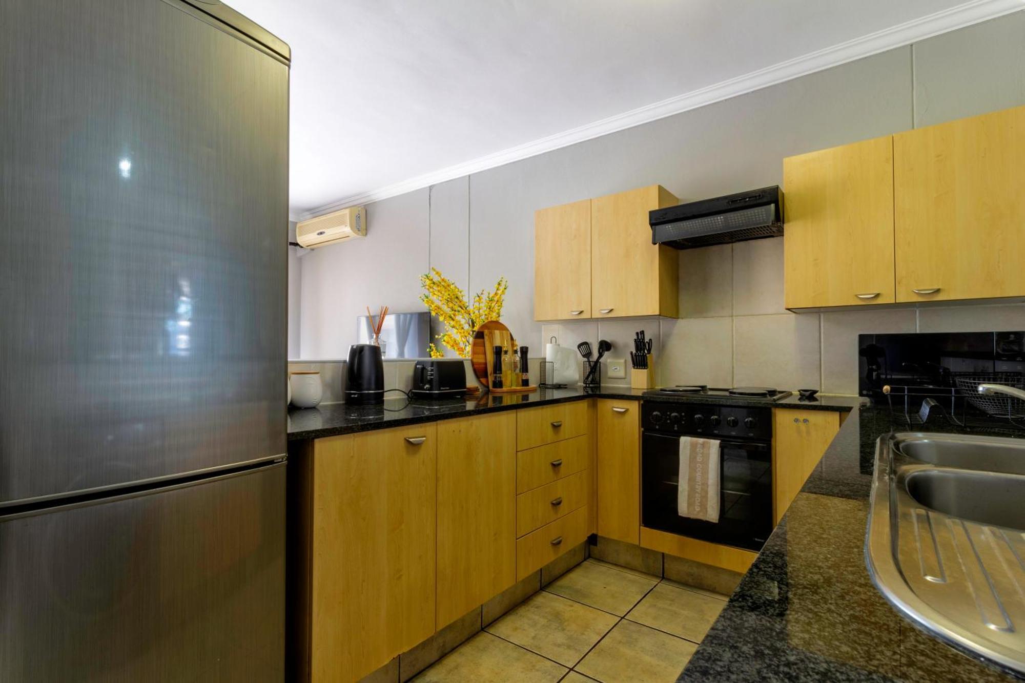 Luxury West Point Sandton Apartment *
