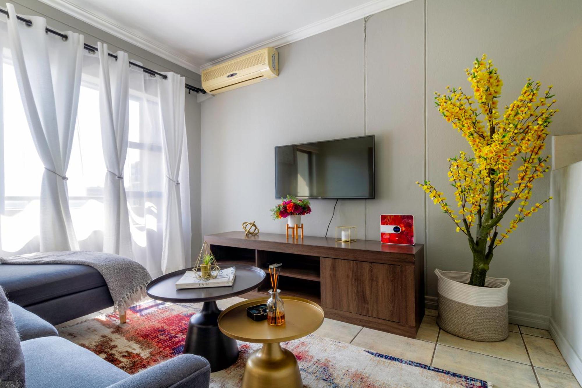 Luxury West Point Sandton Apartment Johannesburg