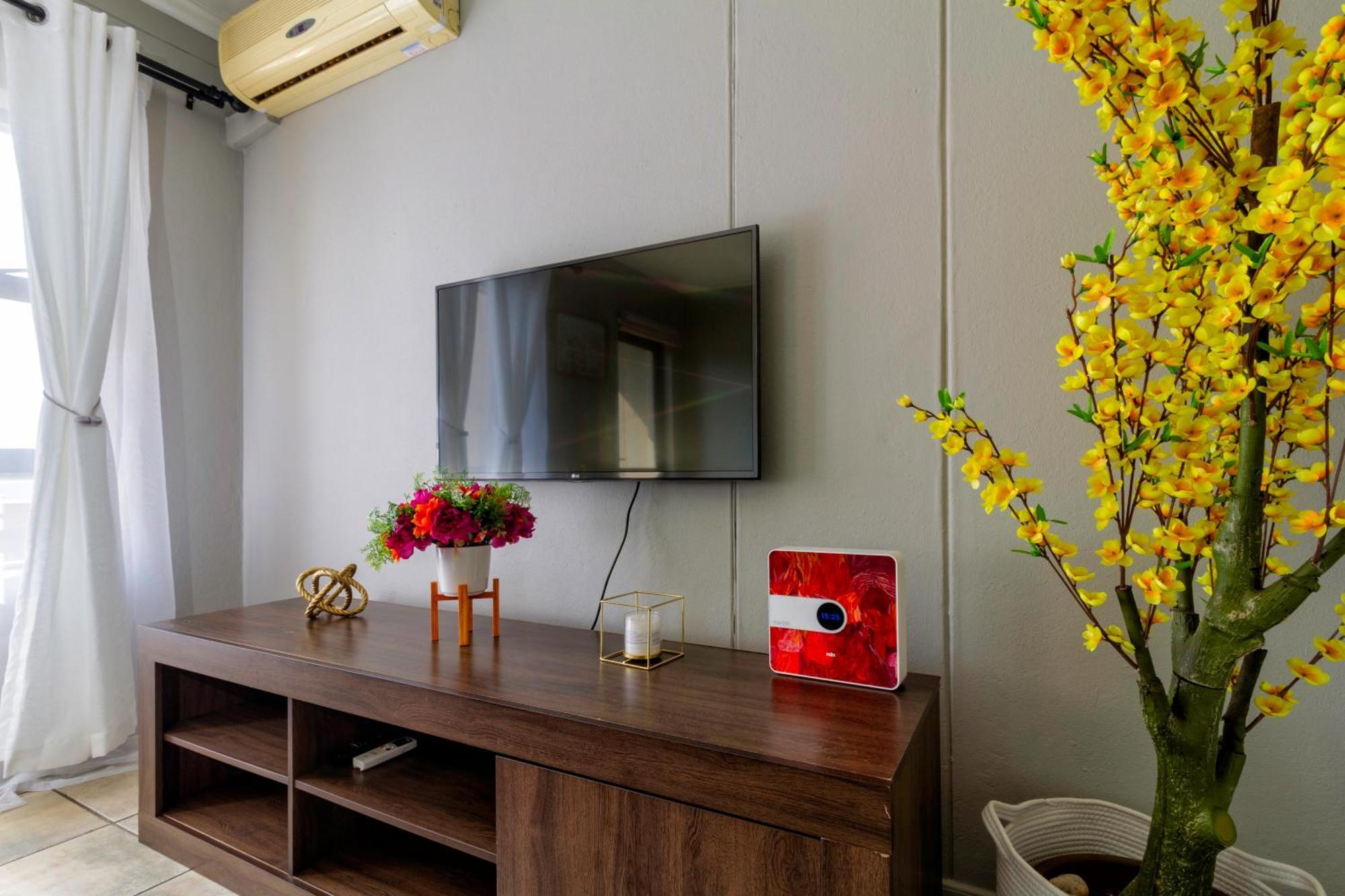 Luxury West Point Sandton Apartment