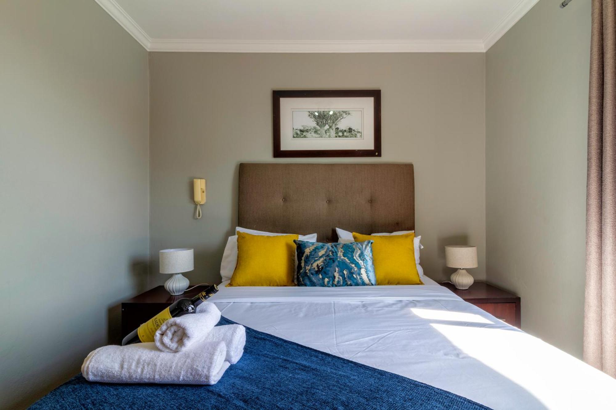 Luxury West Point Sandton Apartment *