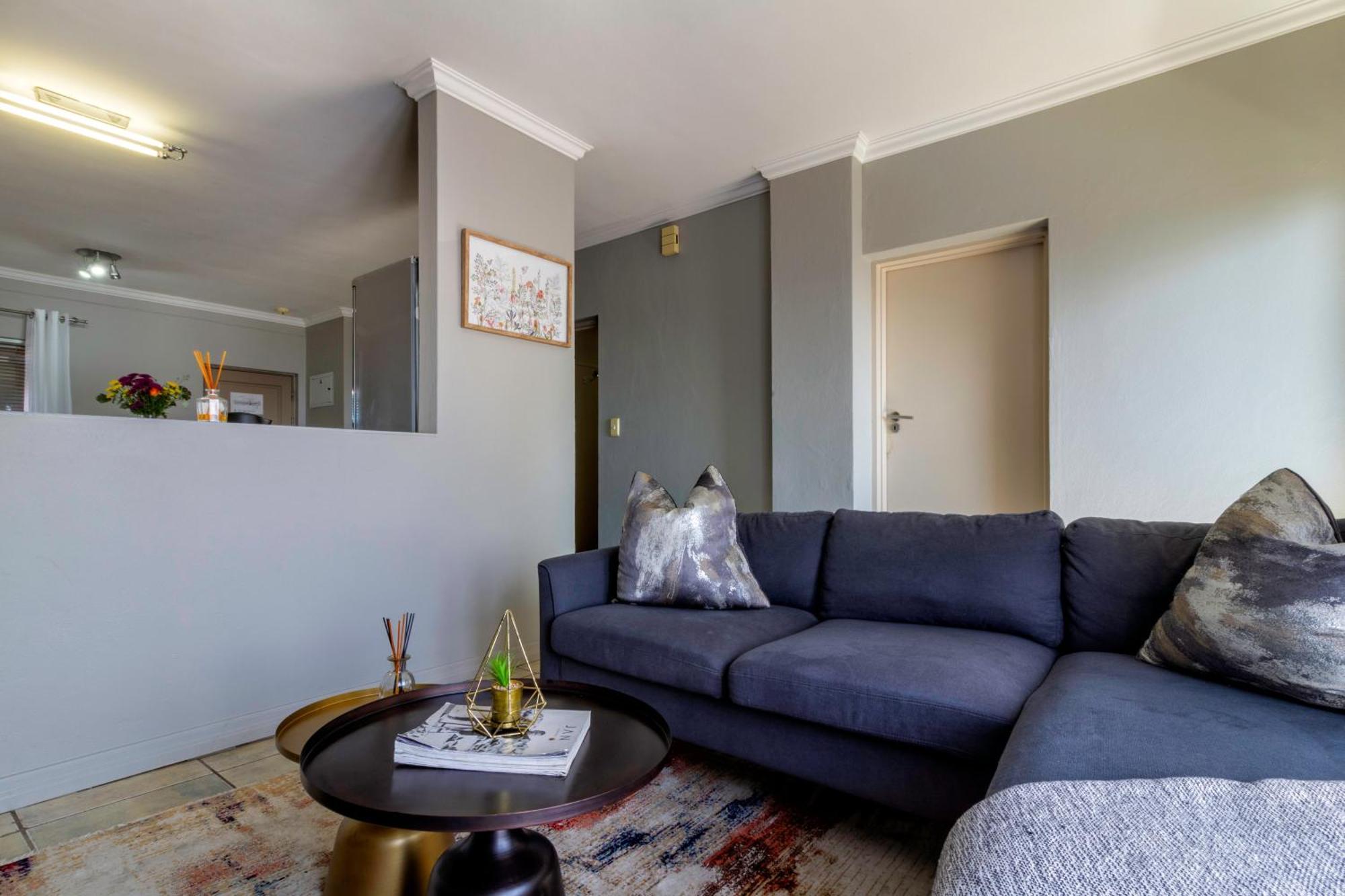 Luxury West Point Sandton Apartment Johannesburg