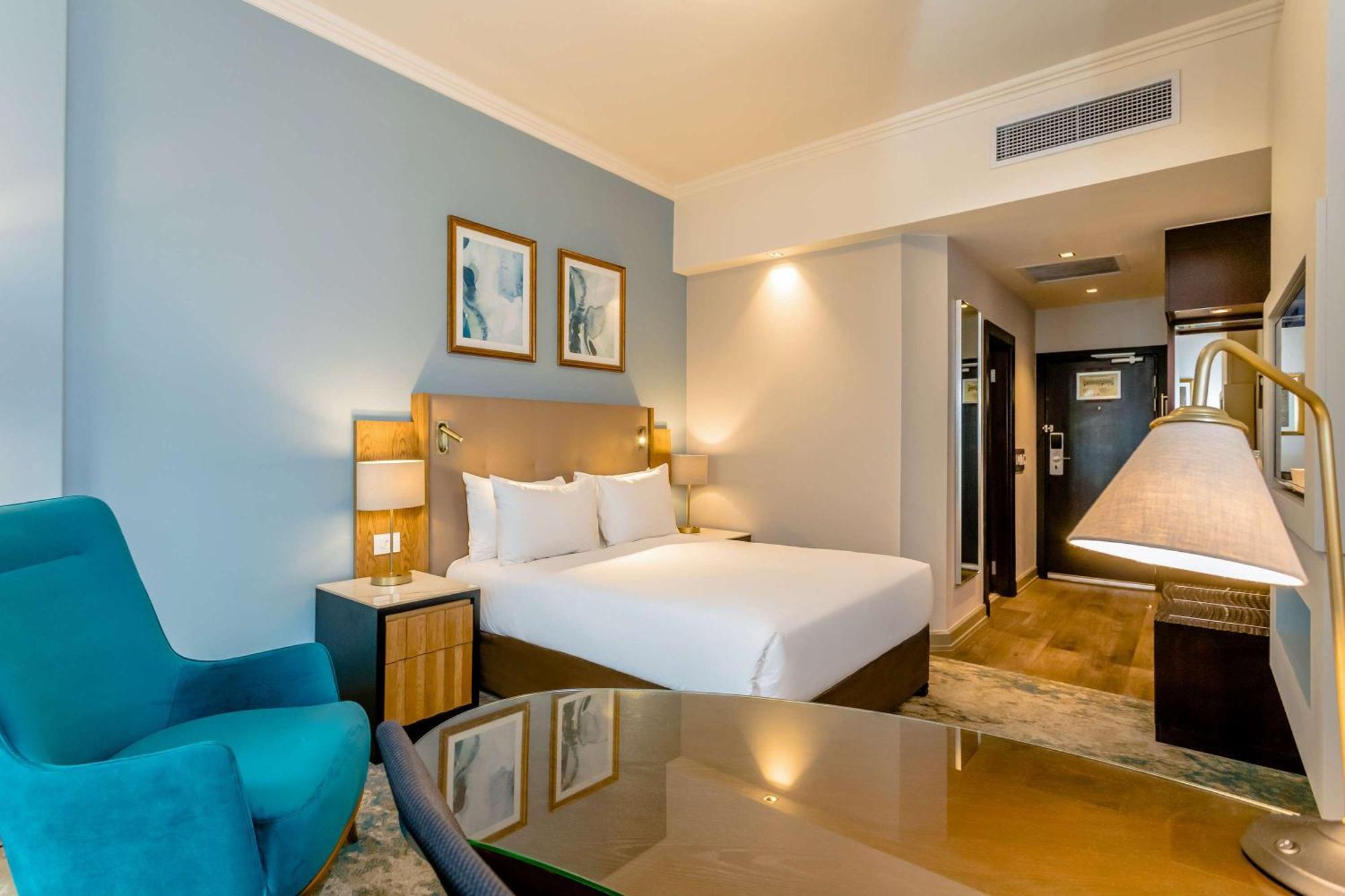 Southern Sun Sandton 4*