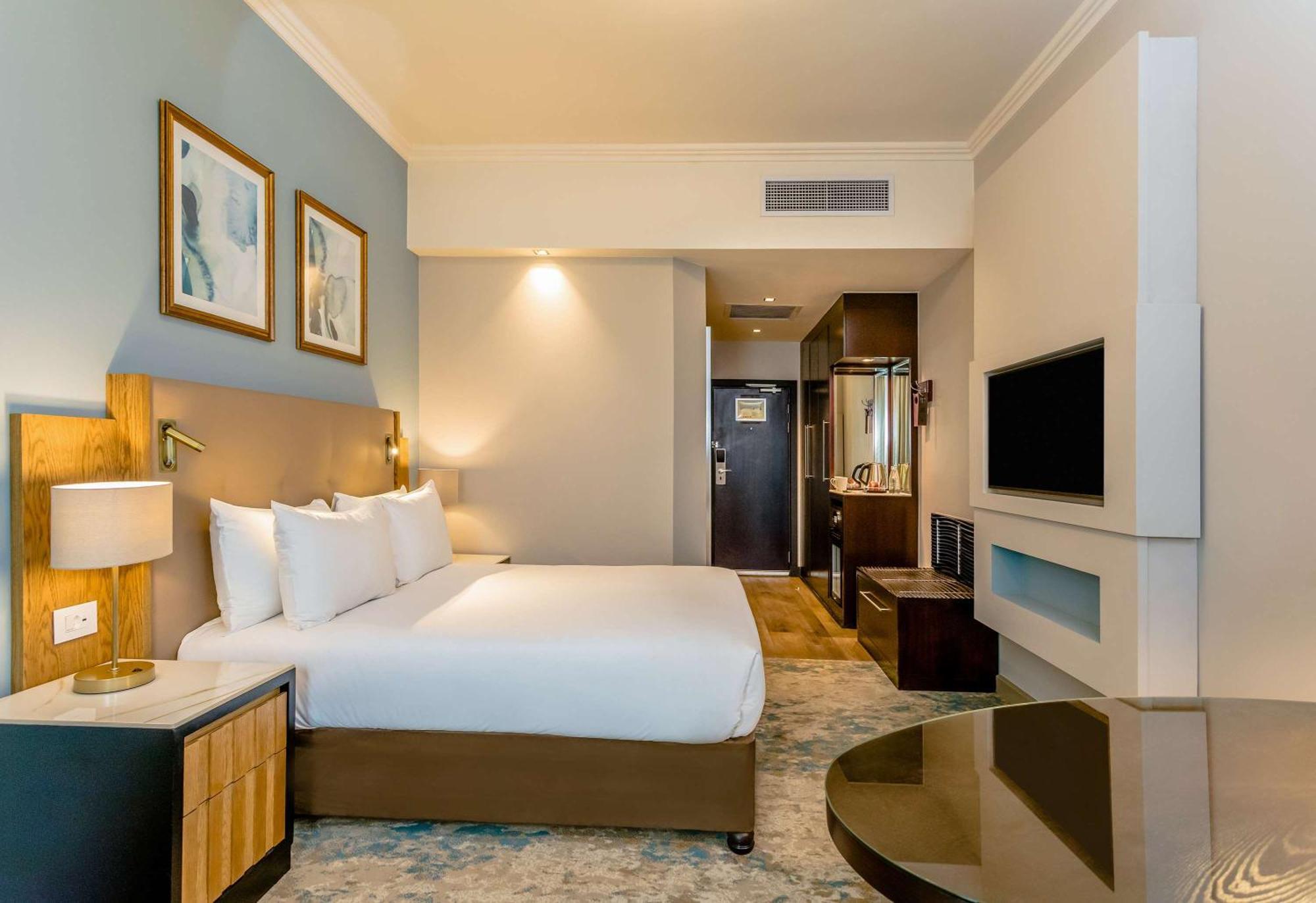 Southern Sun Sandton Khách sạn