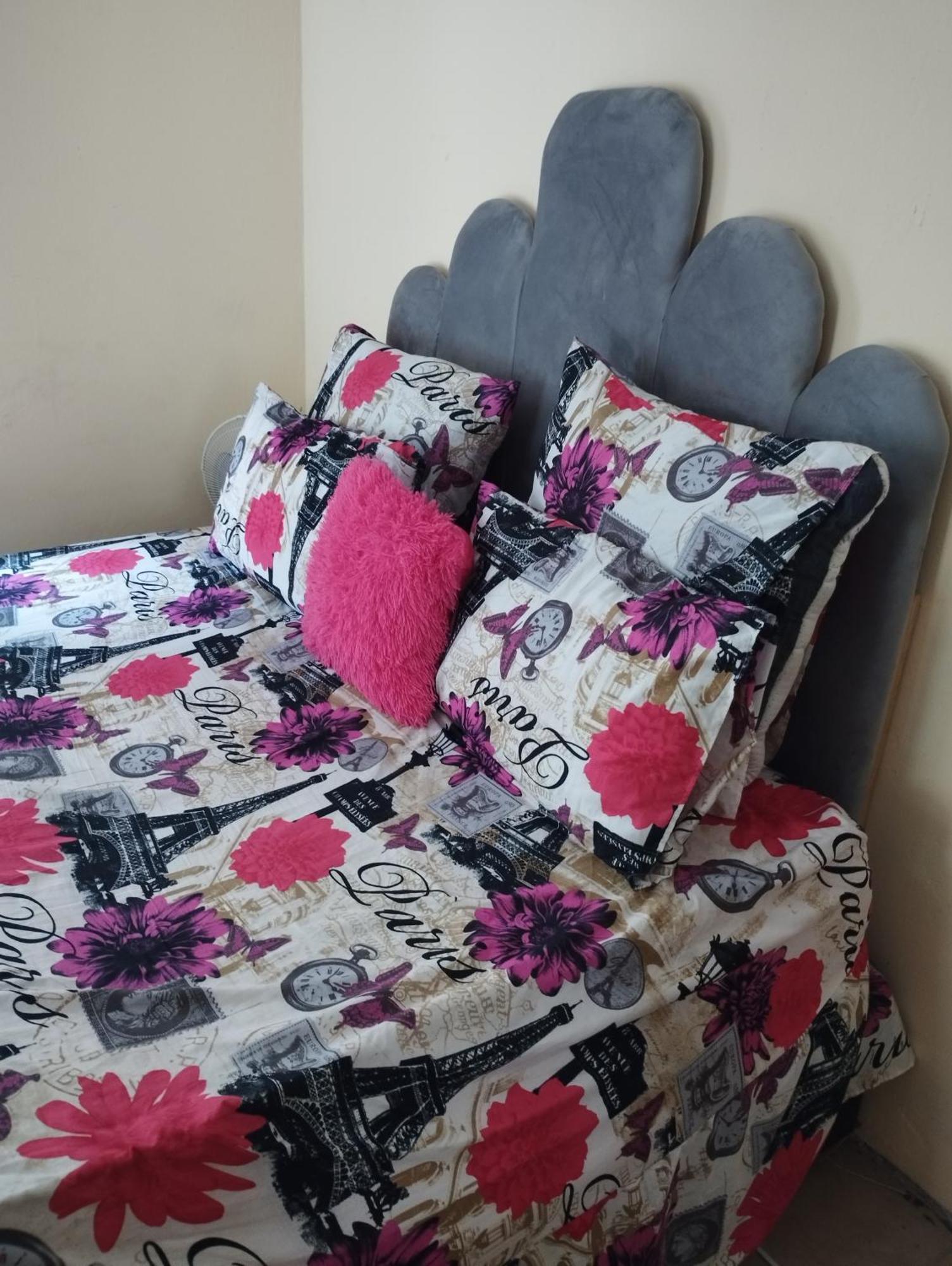 St. Michael And The Queens Bed & Breakfast