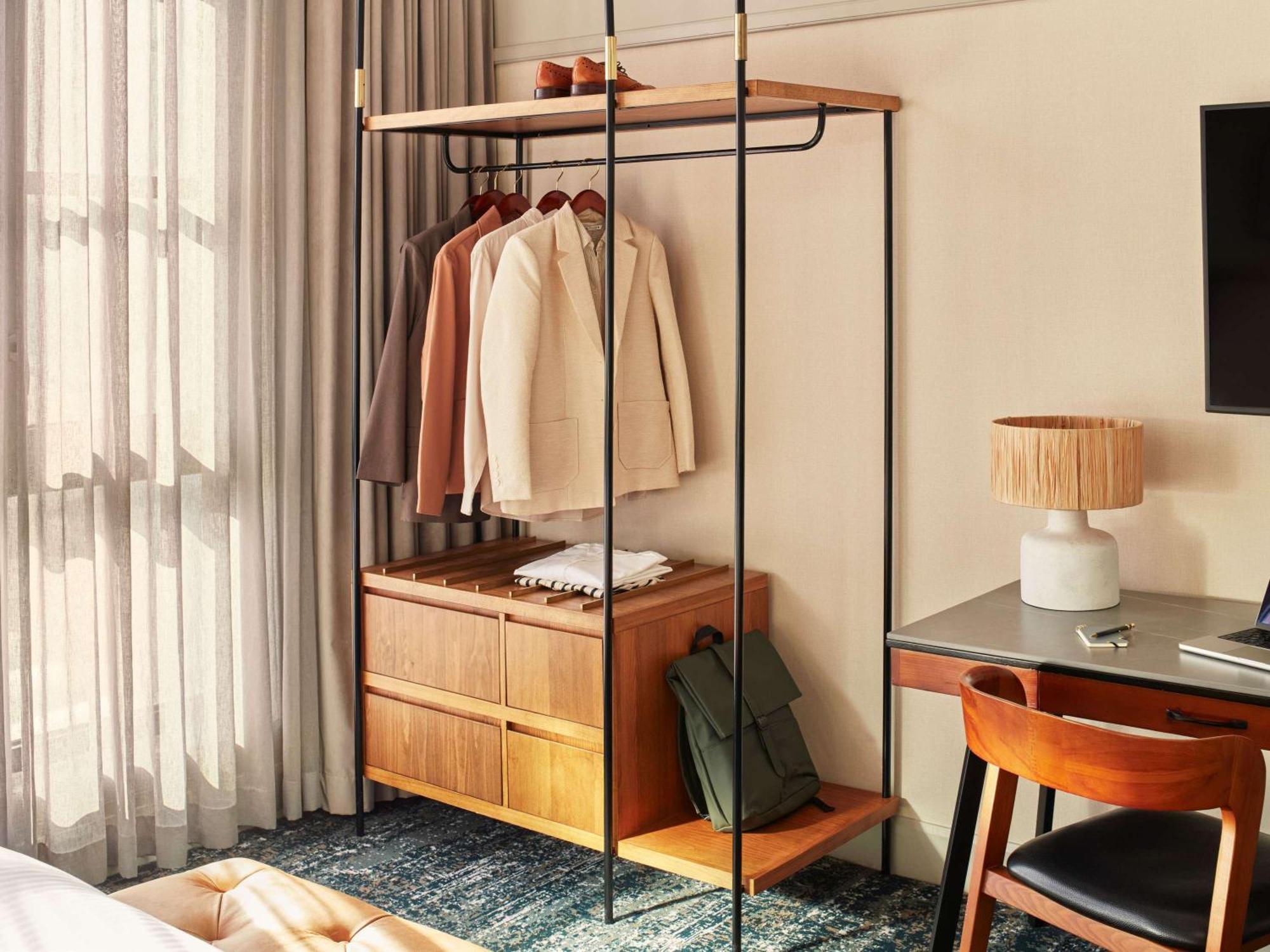 Hyde Rosebank Hotel 4*