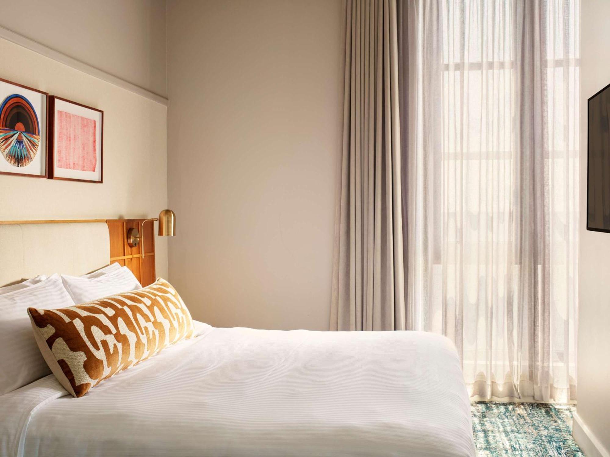 Hotel Hyde Rosebank 4*