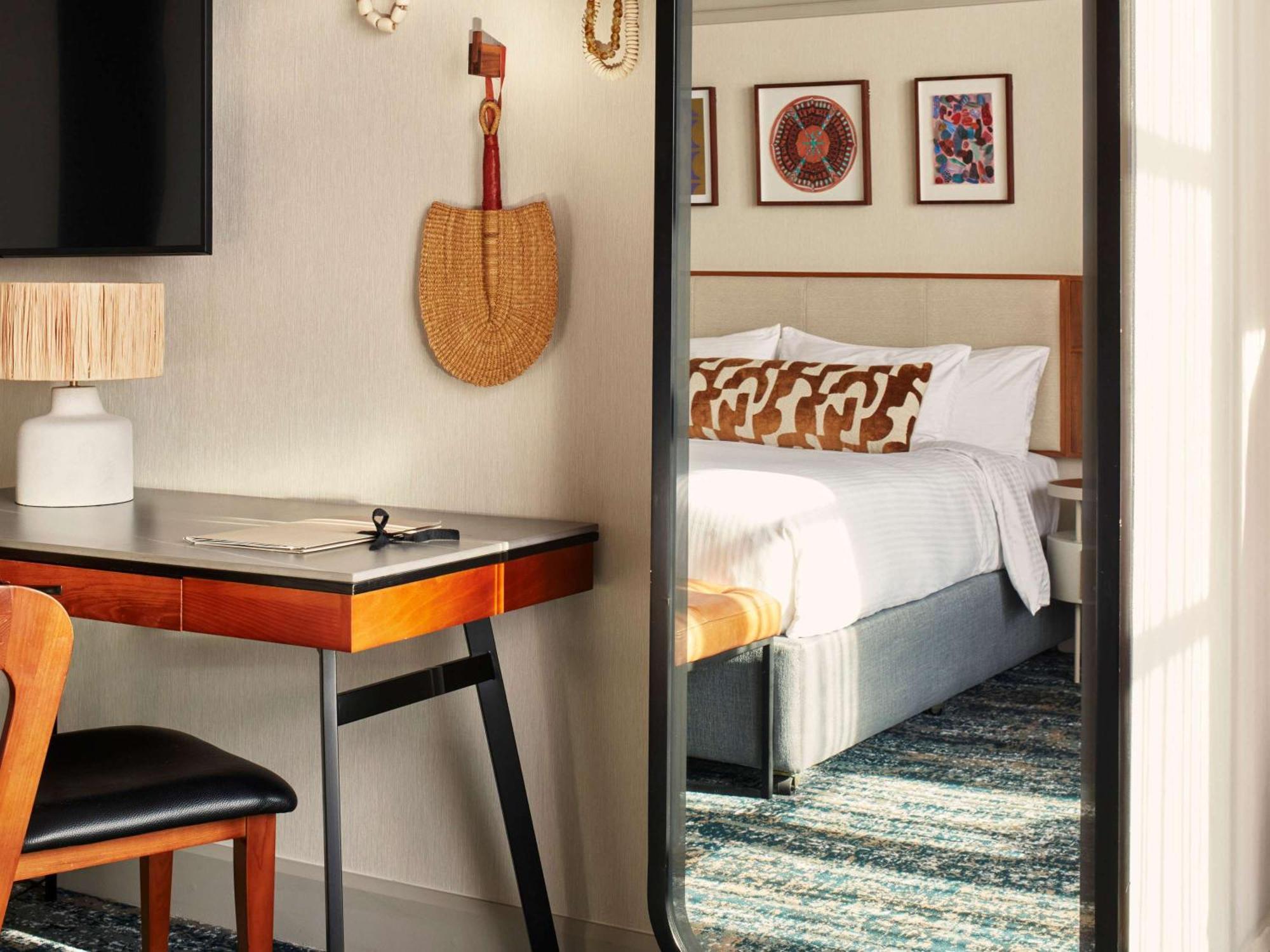 Hyde Rosebank 4*