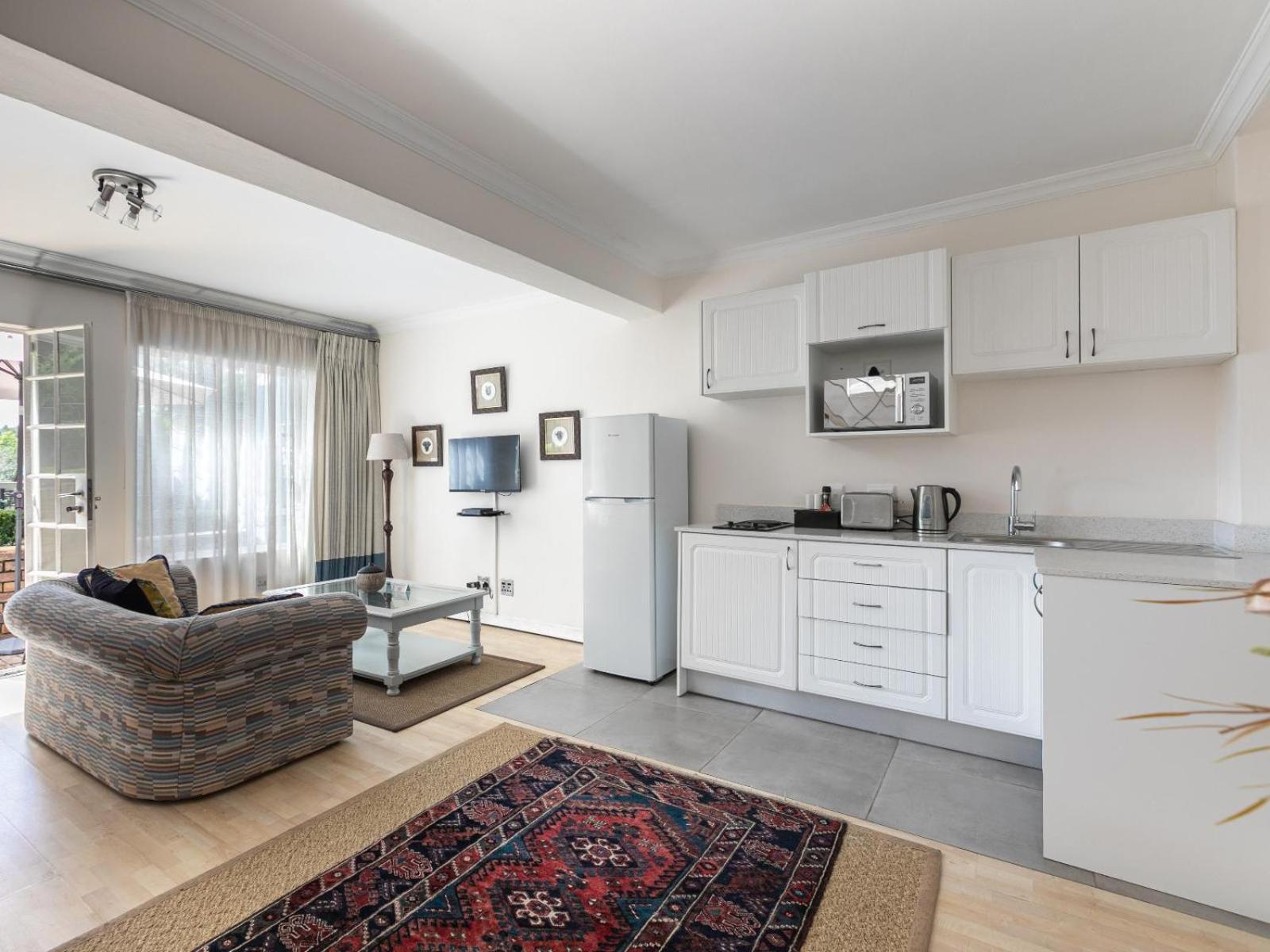Emmarentia Guest house 4*