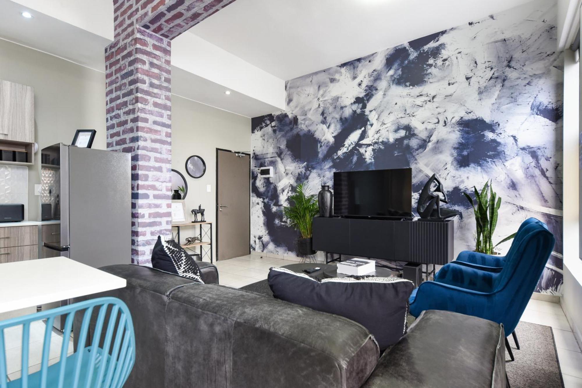 The Bolton Apartment *