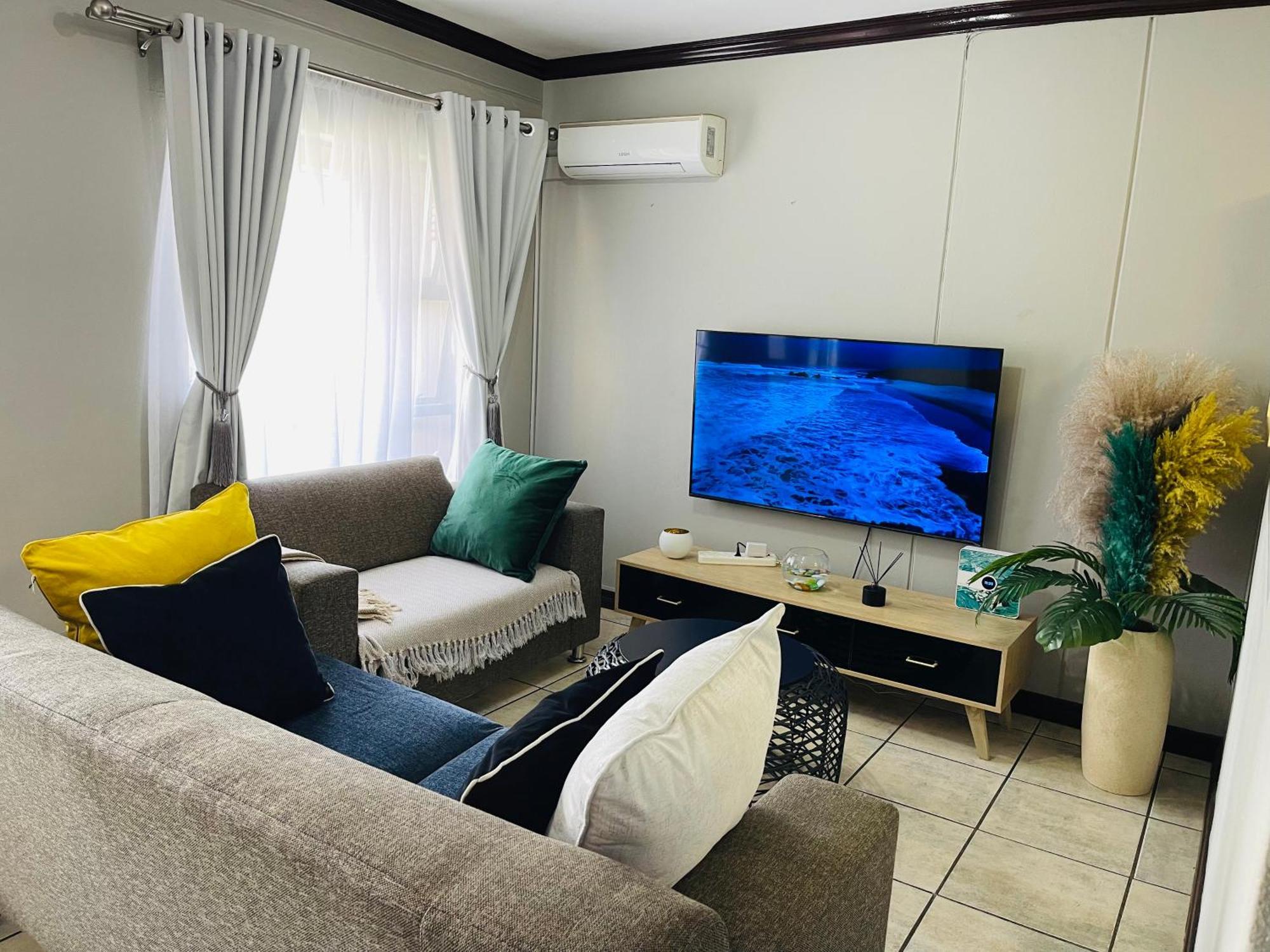 Westpoint Heart Of Gold Apartment
