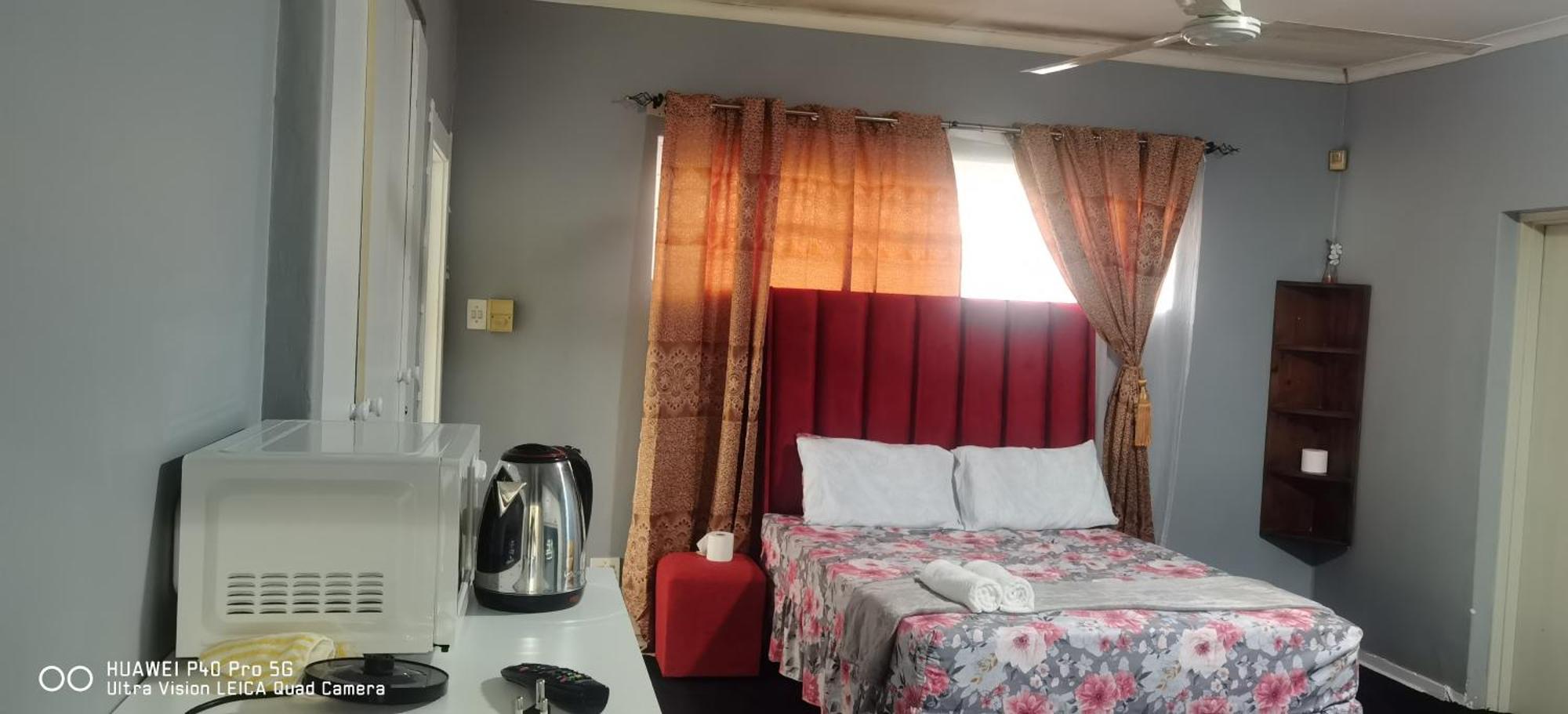 Yellow Stars Pty Guest house
