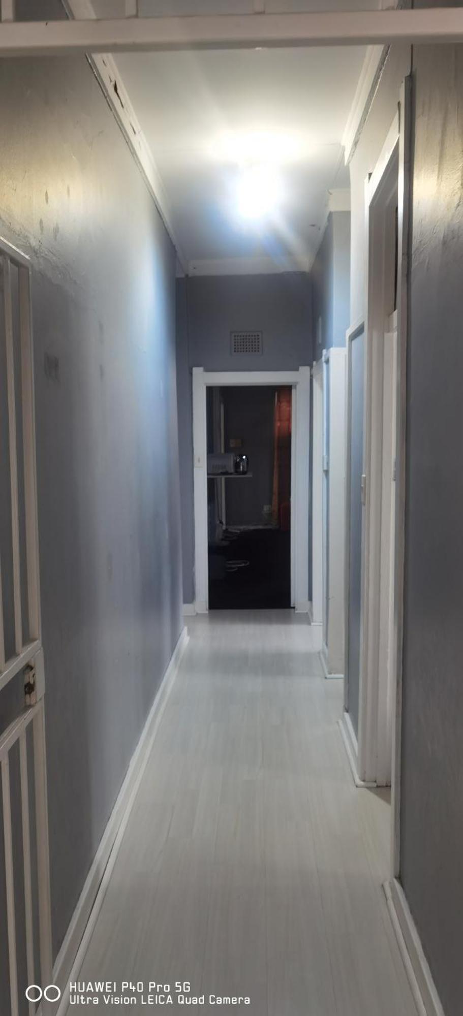 Yellow Stars Get 2hrs 3hrs Day Rest Guest house Johannesburg
