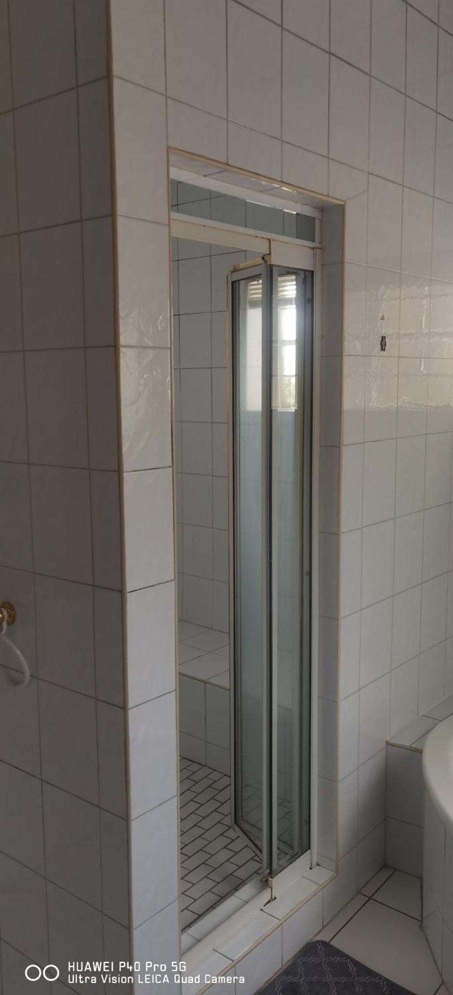 Guest house Yellow Stars Get 2hrs 3hrs Day Rest Johannesburg