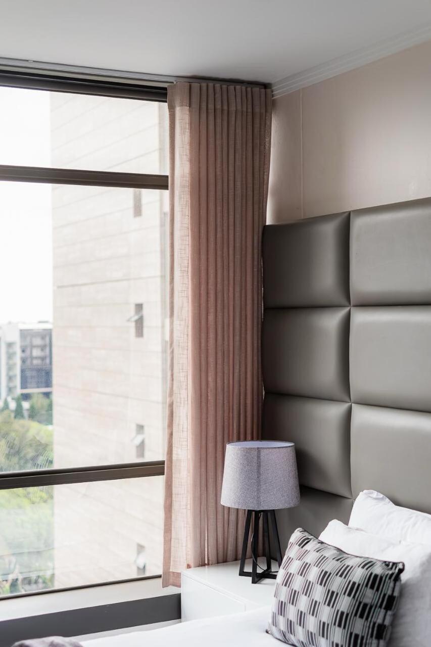 Masingita Towers Sandton - Luxurious - 9th Floor Apartment Johannesburg