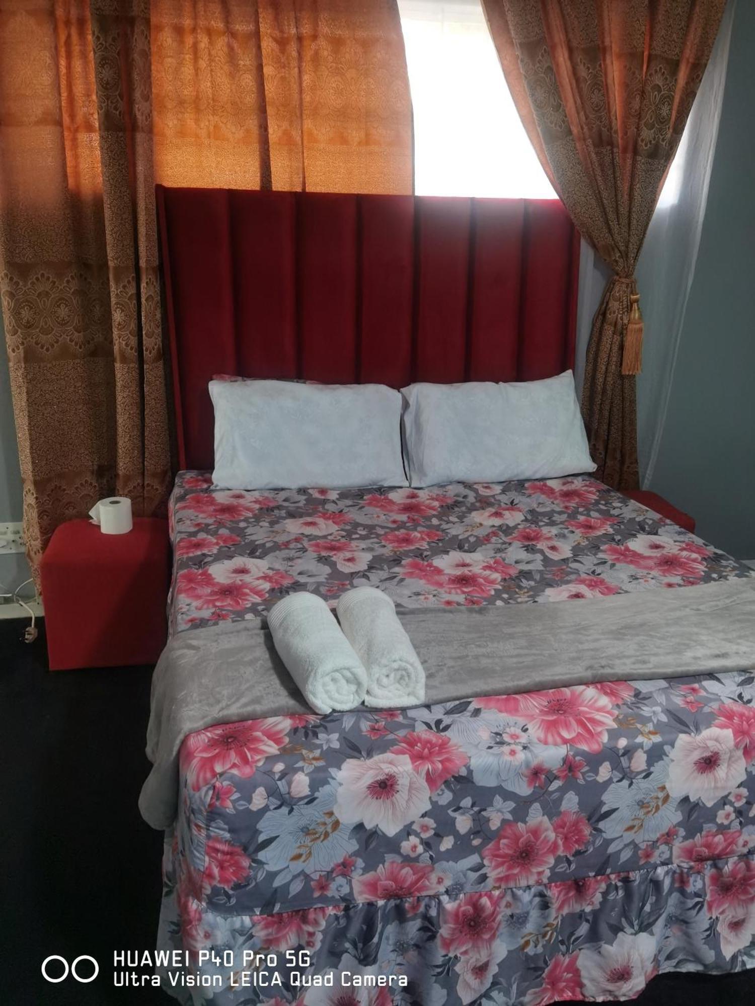 Guest house Yellow Stars Pty Johannesburg