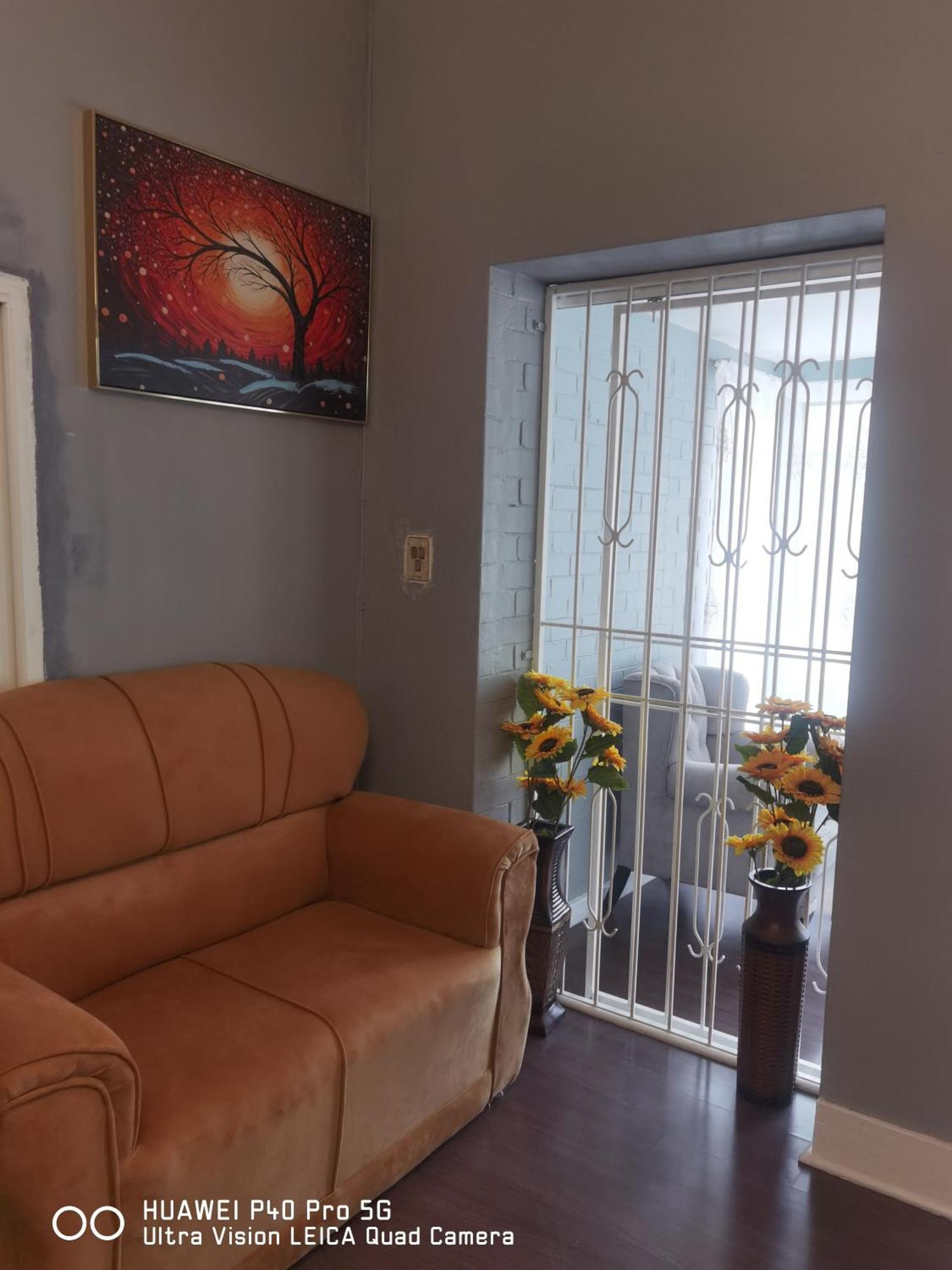Guest house Yellow Stars Pty Johannesburg