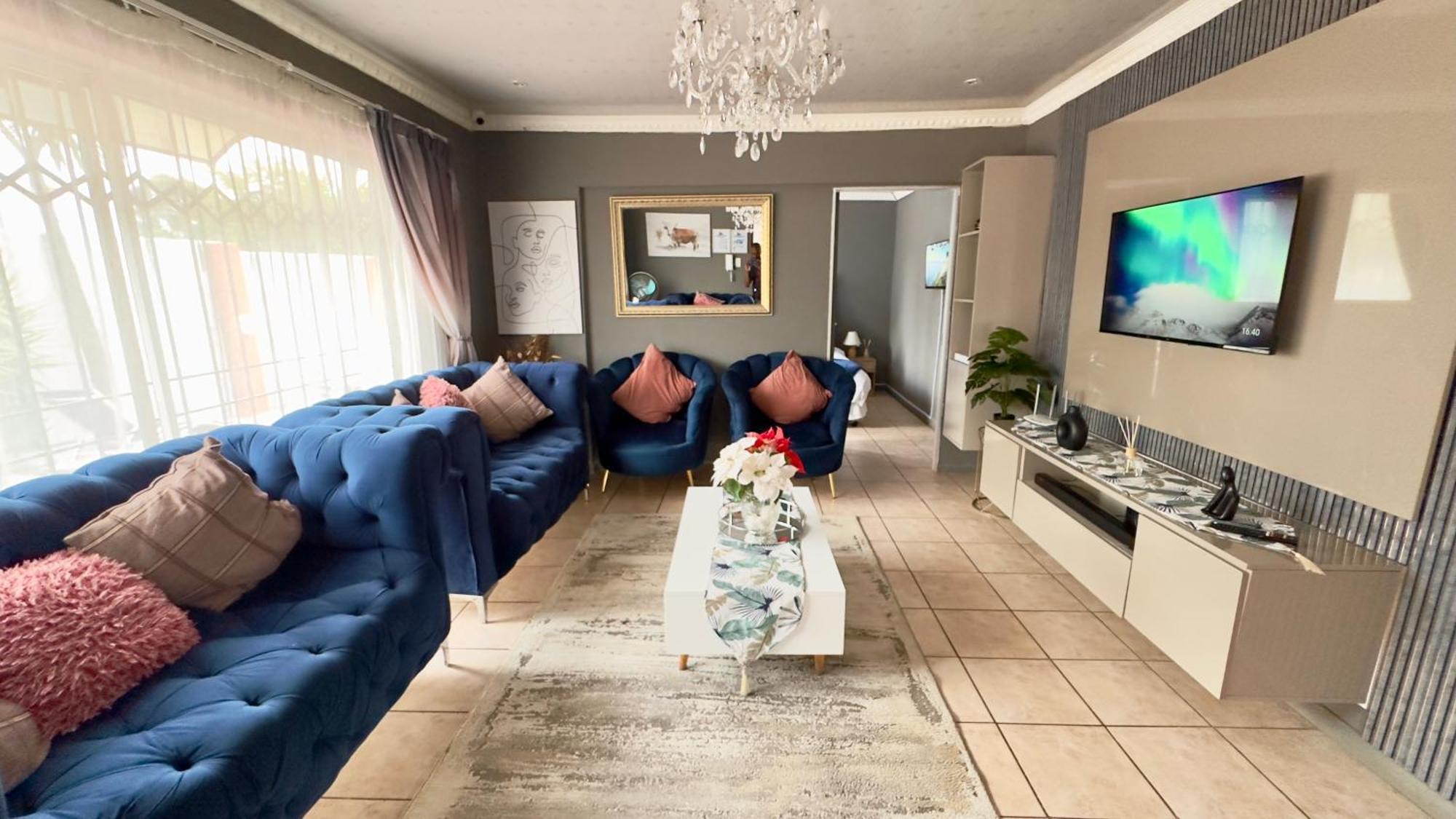 Nyasa In Holiday home