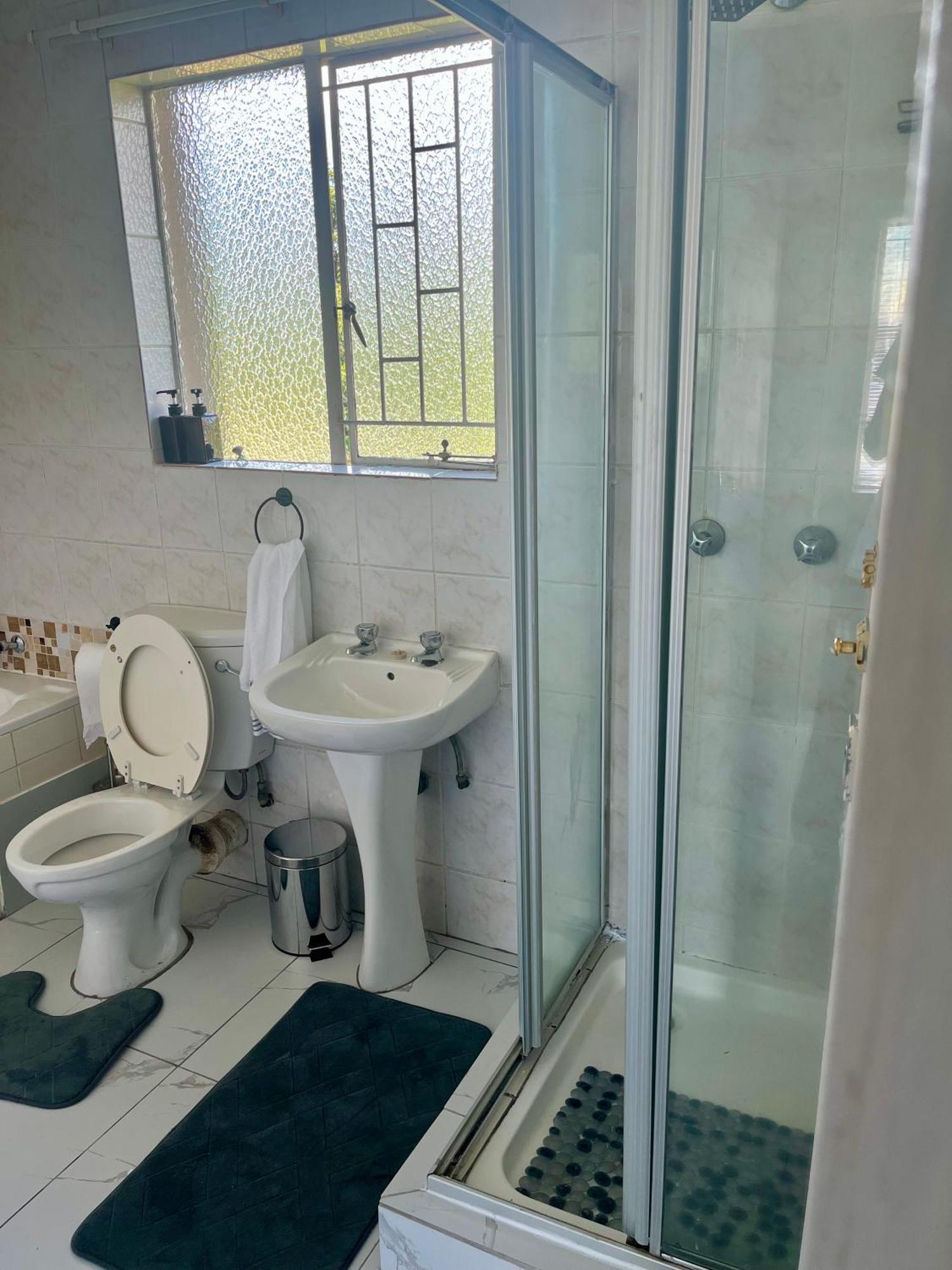 Le Com Apartment Johannesburg