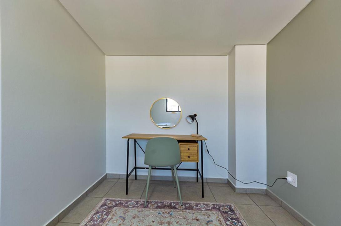 Urban Oasis At The Bolton Apartment