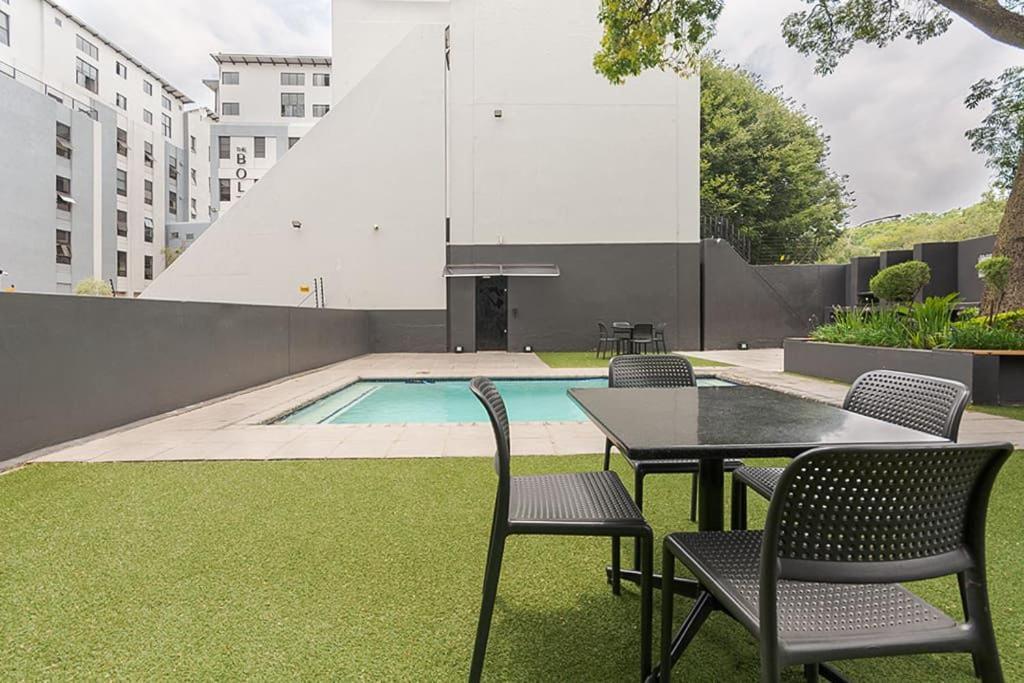 Apartment Urban Oasis At The Bolton