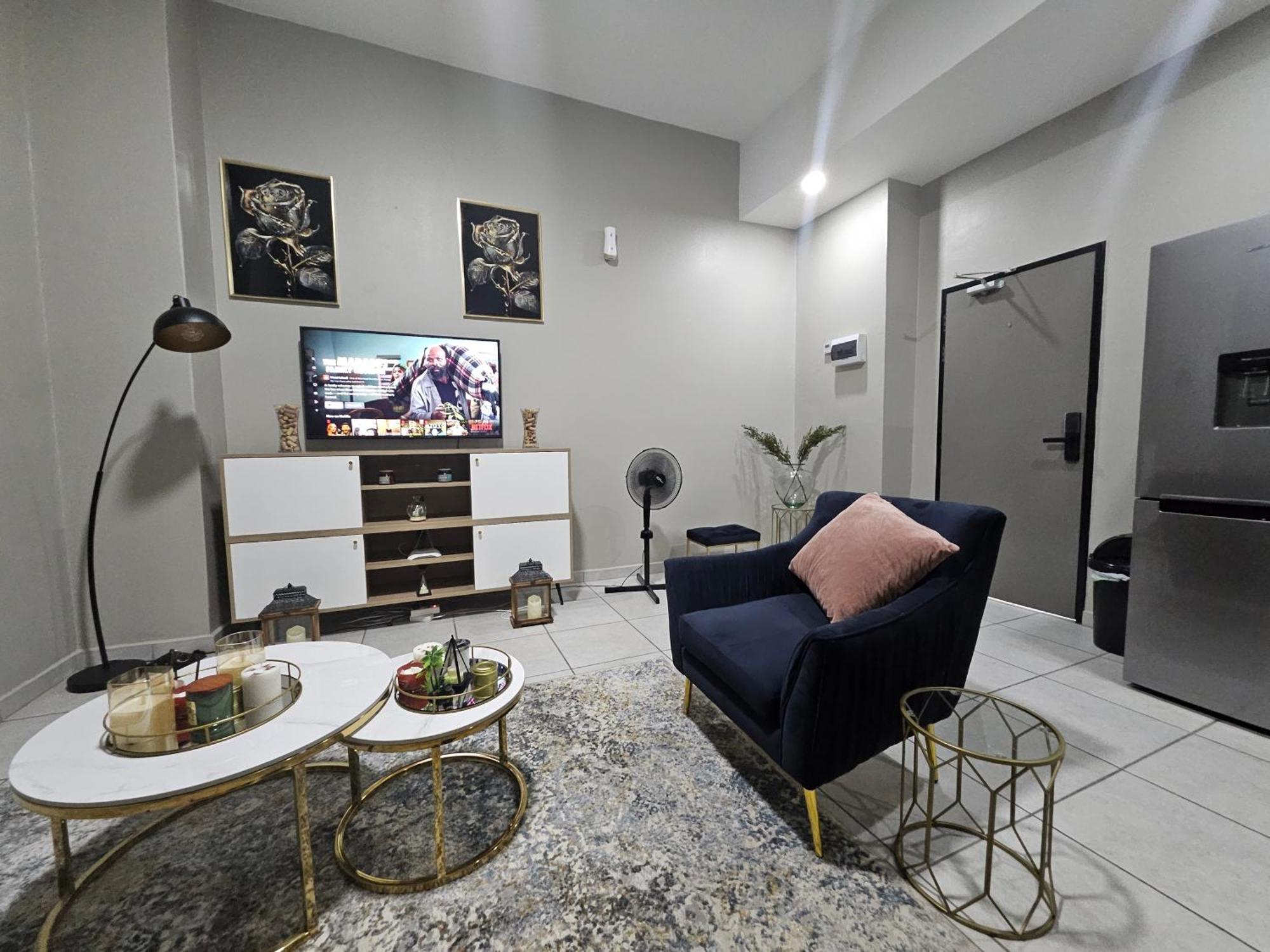 Modern Spacious 1br At The Bolton Rosebank Khách sạn hẻo lánh