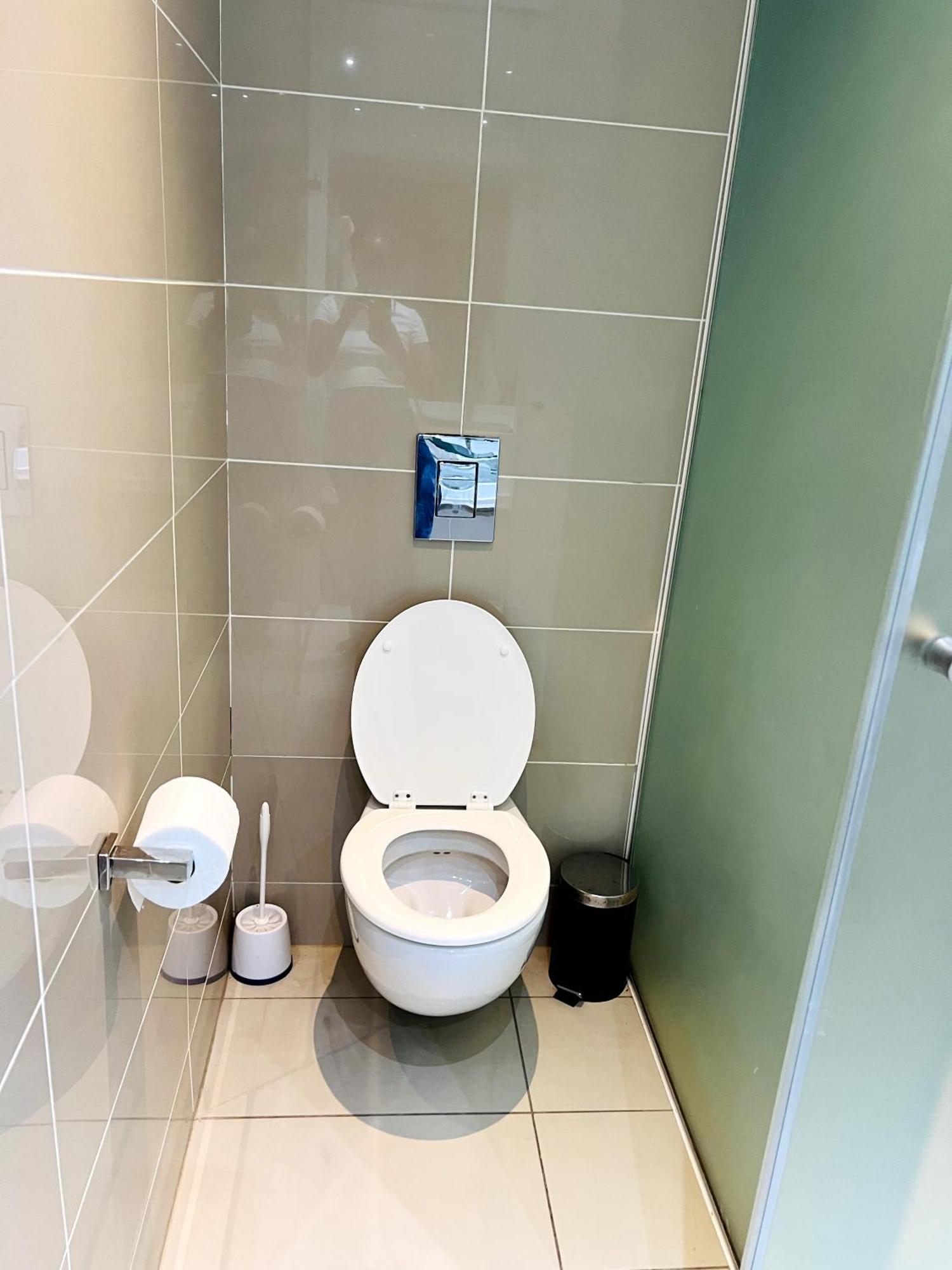 New Revamped Luxury Suite In Sandton City