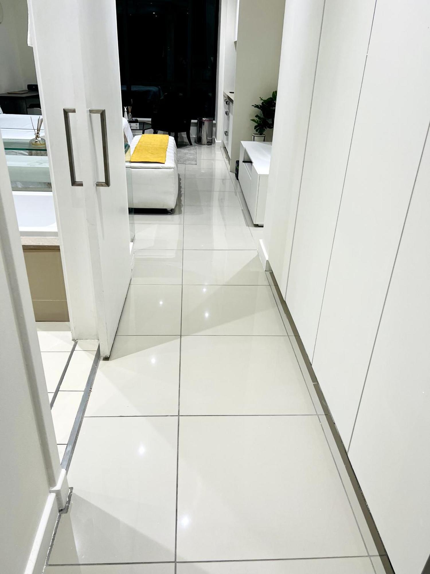 New Revamped Luxury Suite In Sandton City *