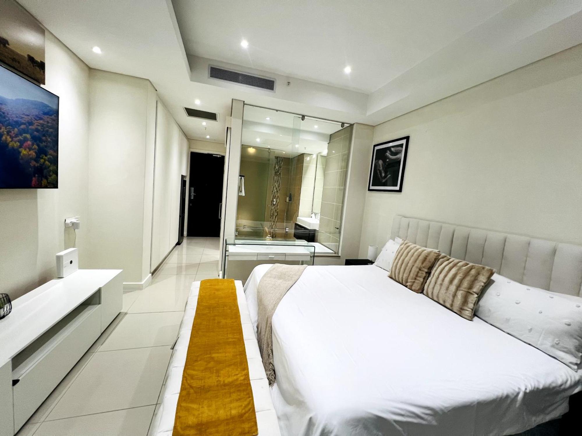 New Revamped Luxury Suite In Sandton City * Joanesburgo