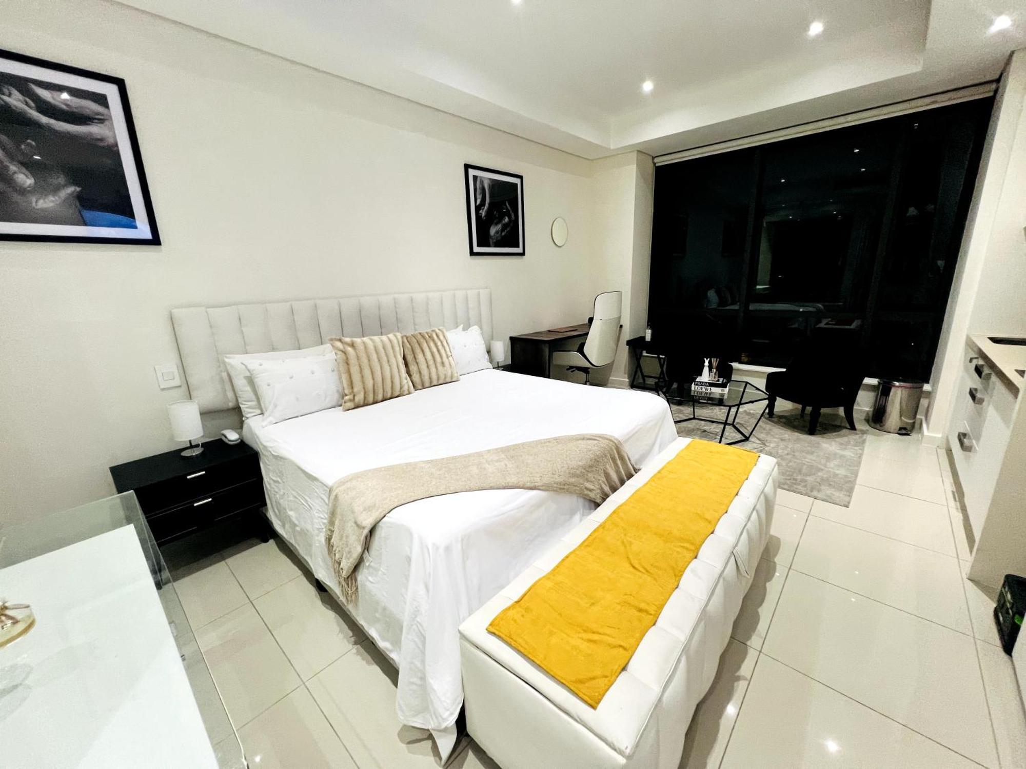New Revamped Luxury Suite In Sandton City Joanesburgo