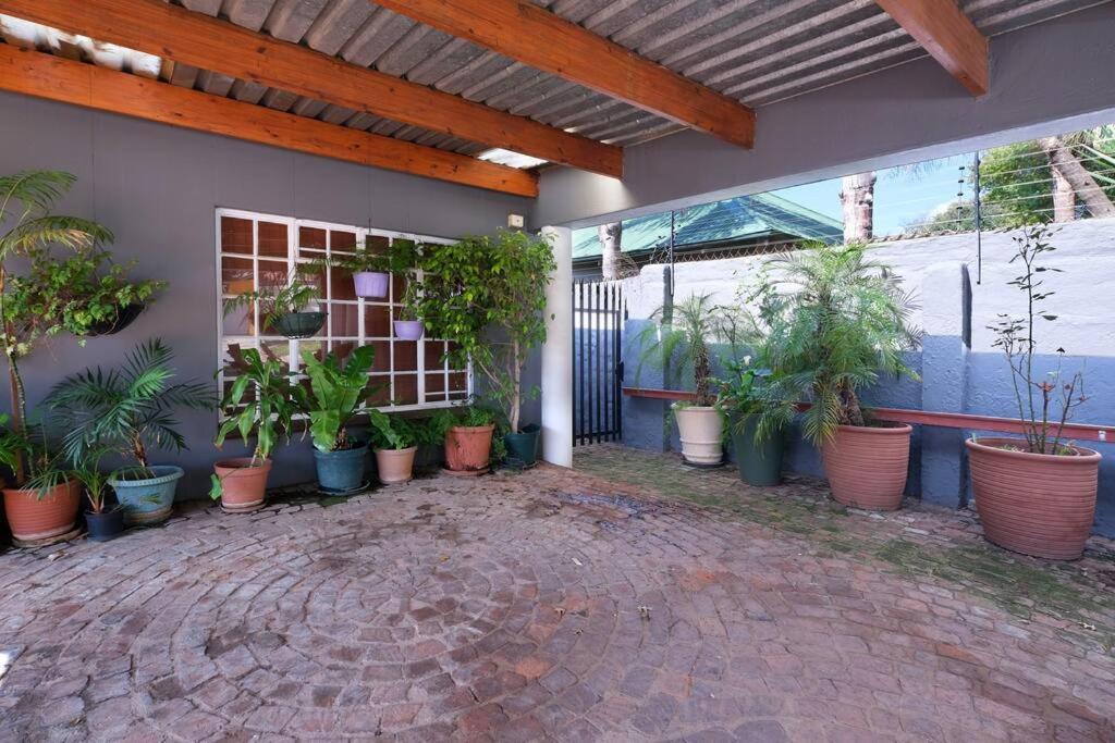Sun Garden Apartment *