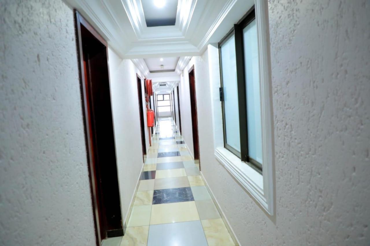 Khách sạn Yeoville 4*