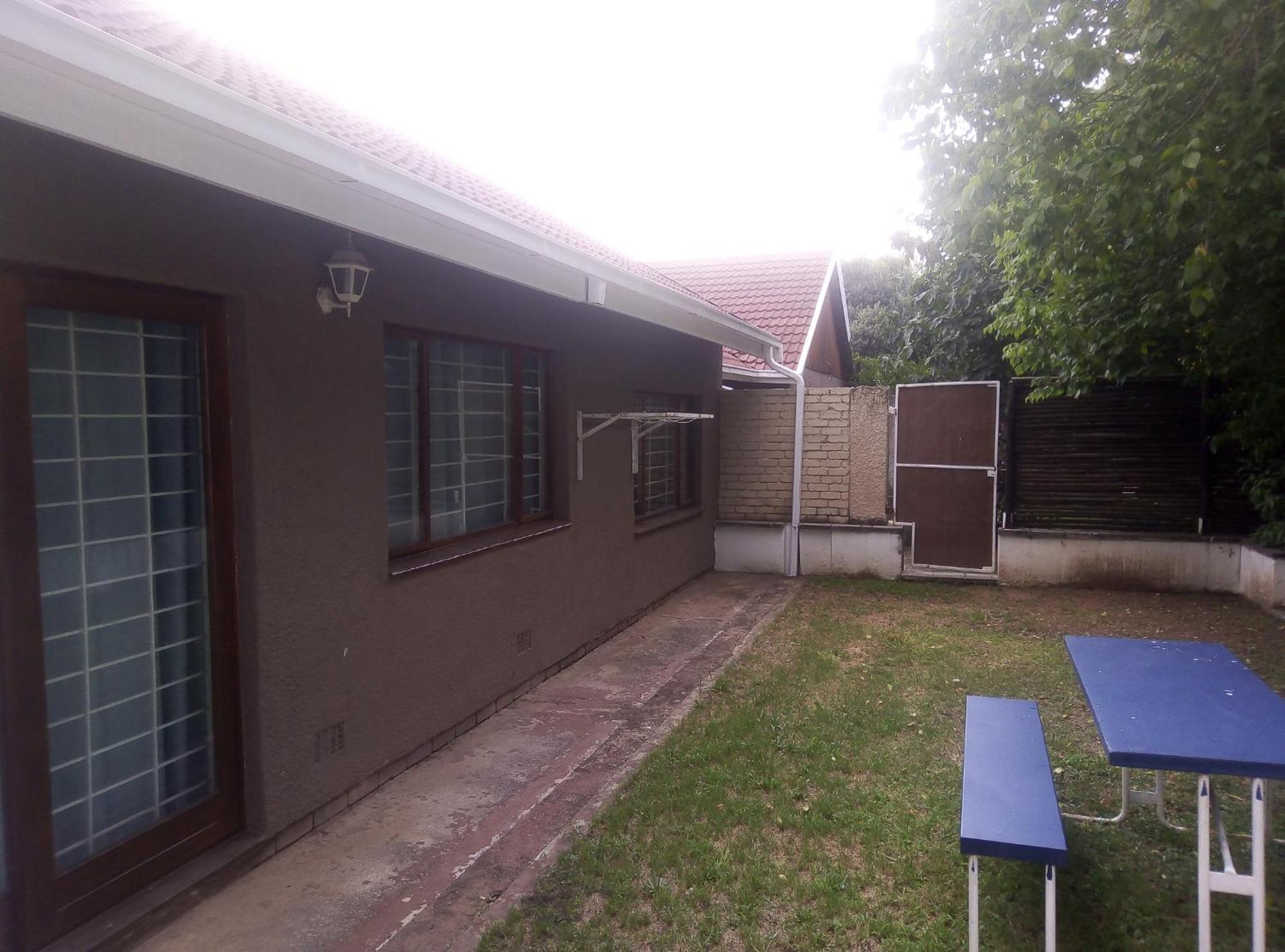 Guest house Reddy To Johannesburg