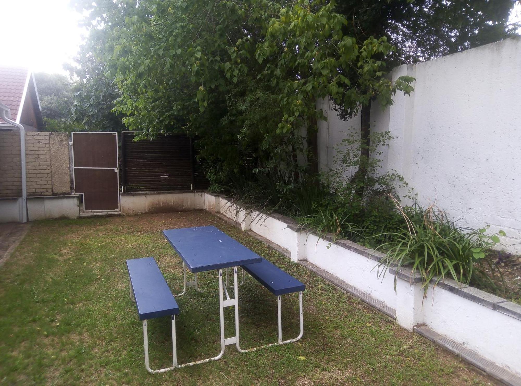 Guest house Reddy To *