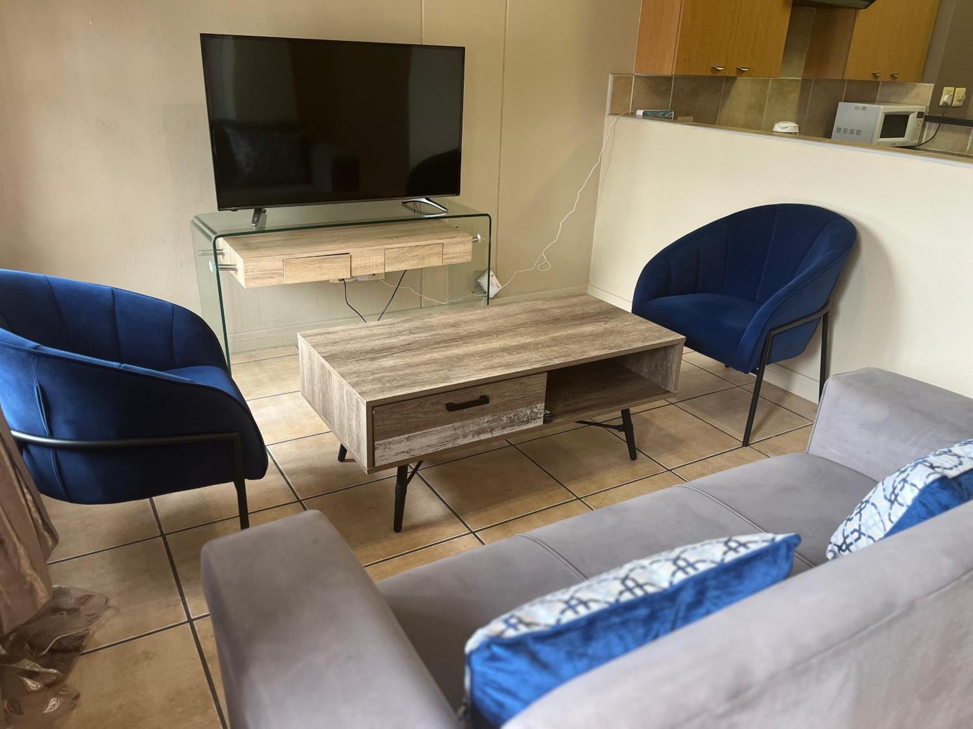 Tee Luxury * Johannesburg
