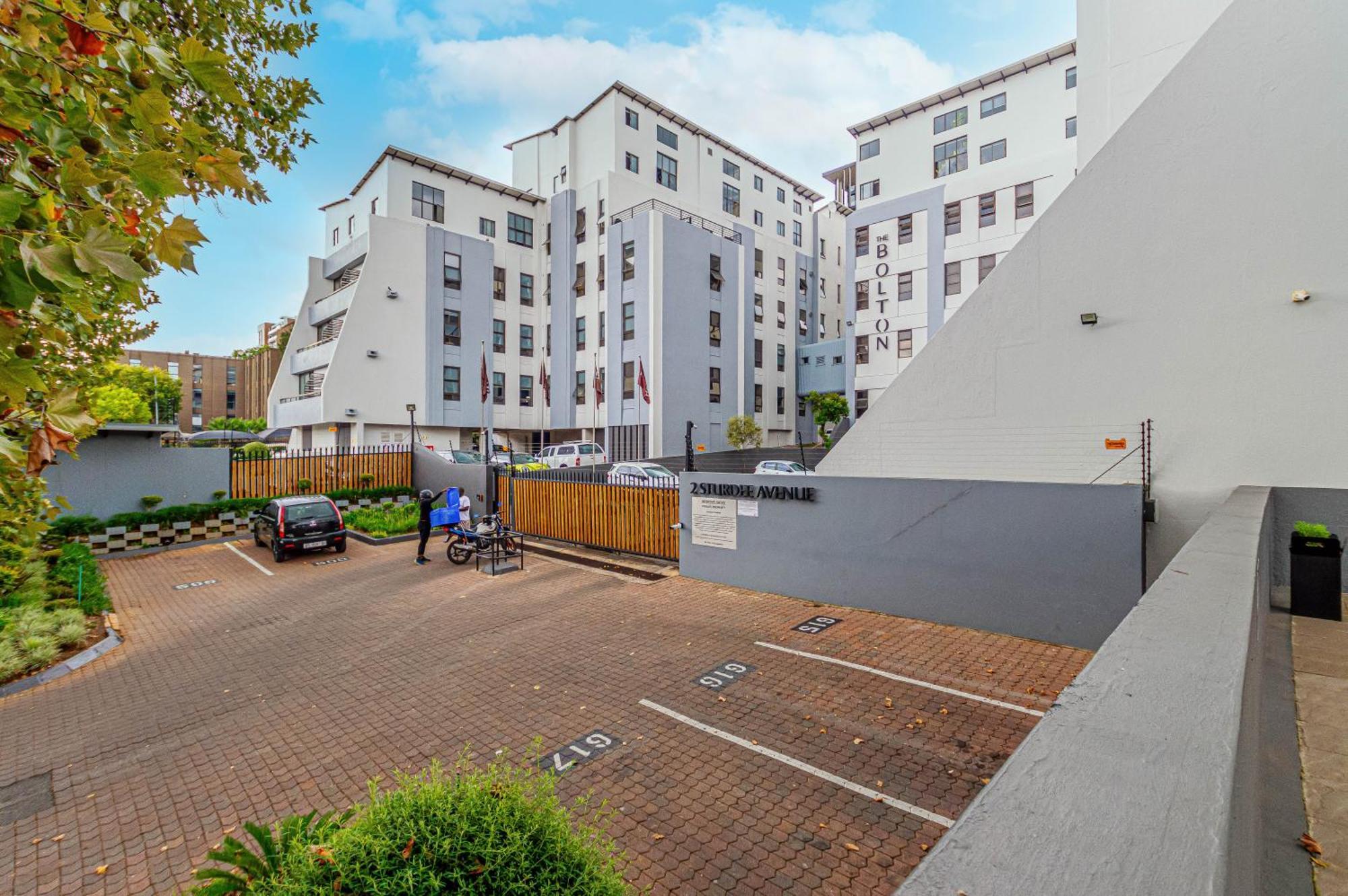 1 Bed Serene At The Bolton, Rosebank, Apartment