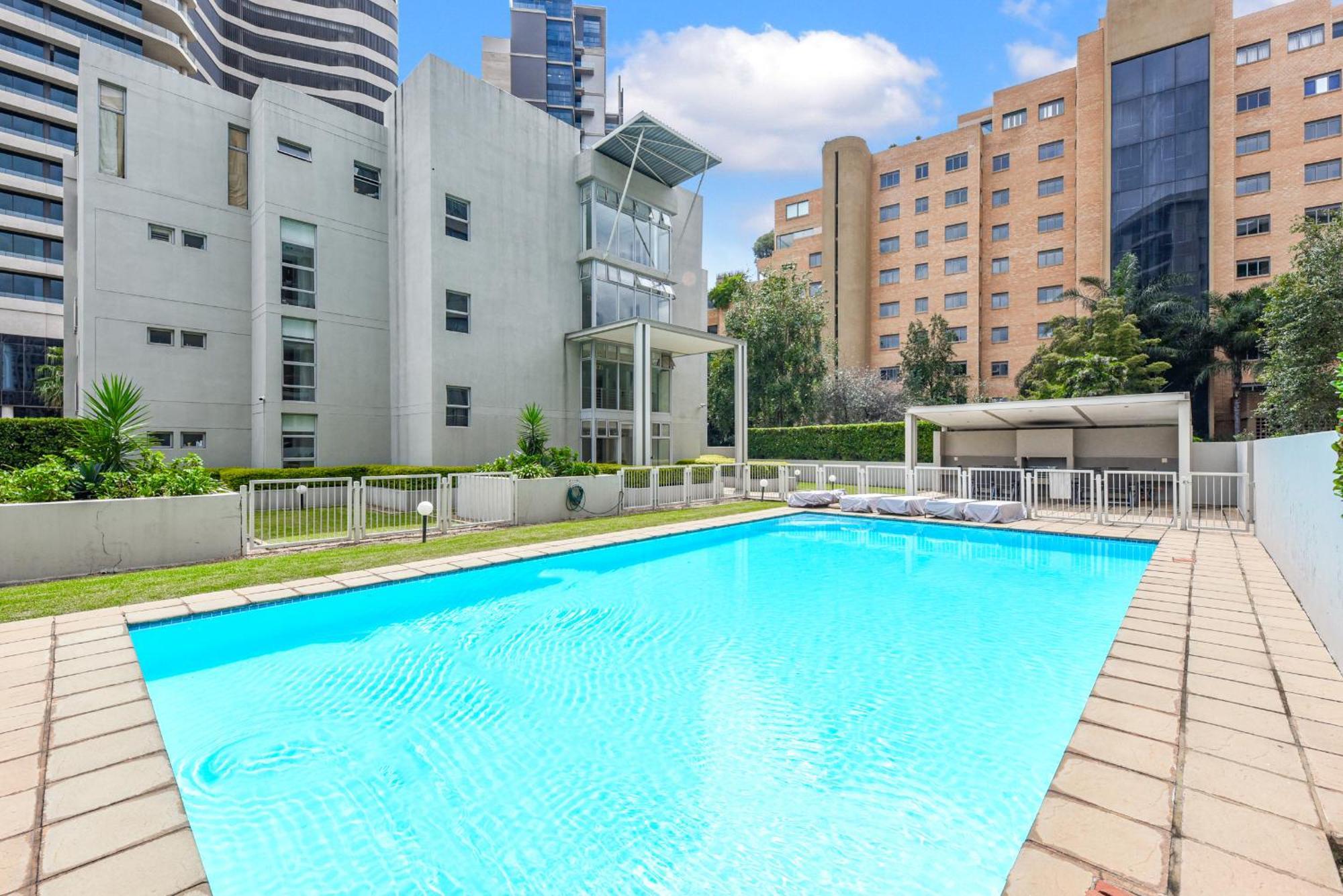 Apartment Topaz In Sandton Johannesburg