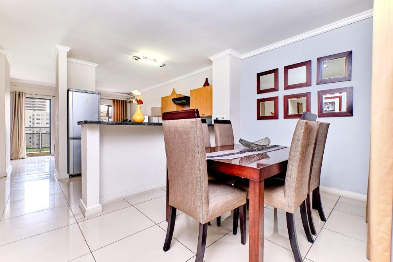Nyumbayanga Accommodation-westpoint * Joanesburgo