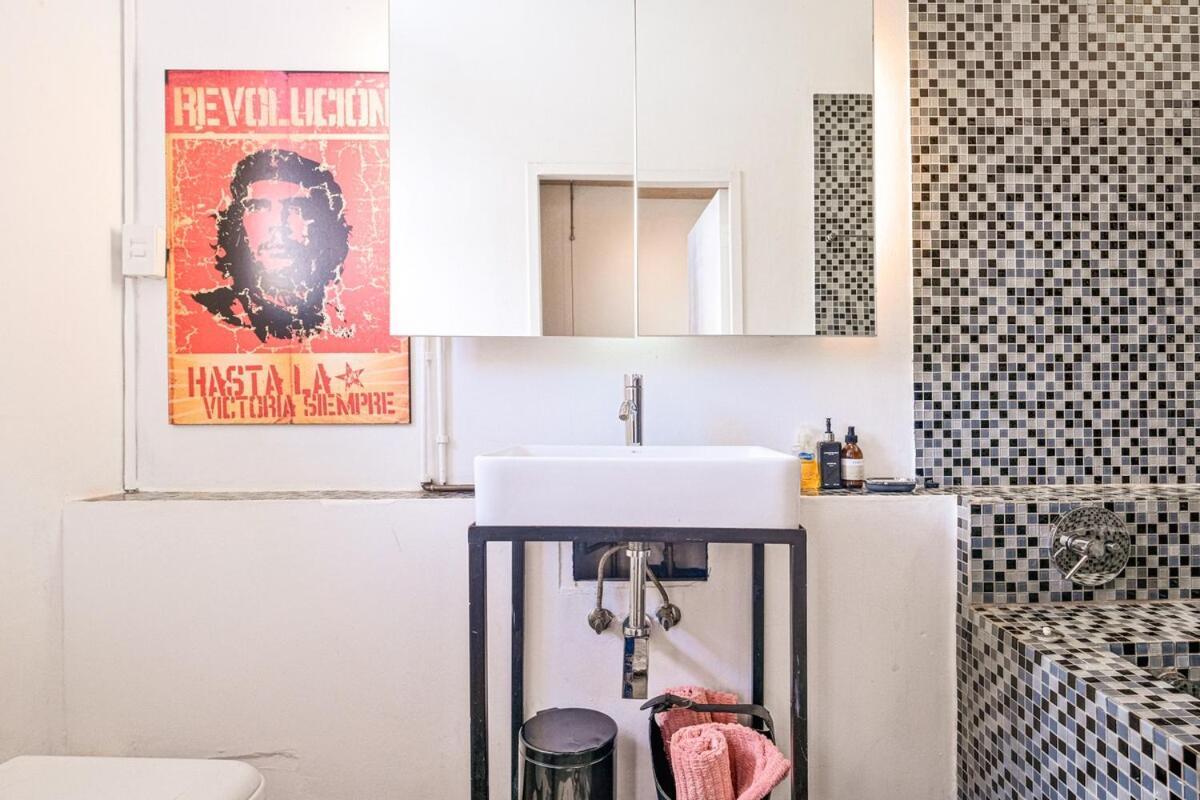 Artsy Apartment