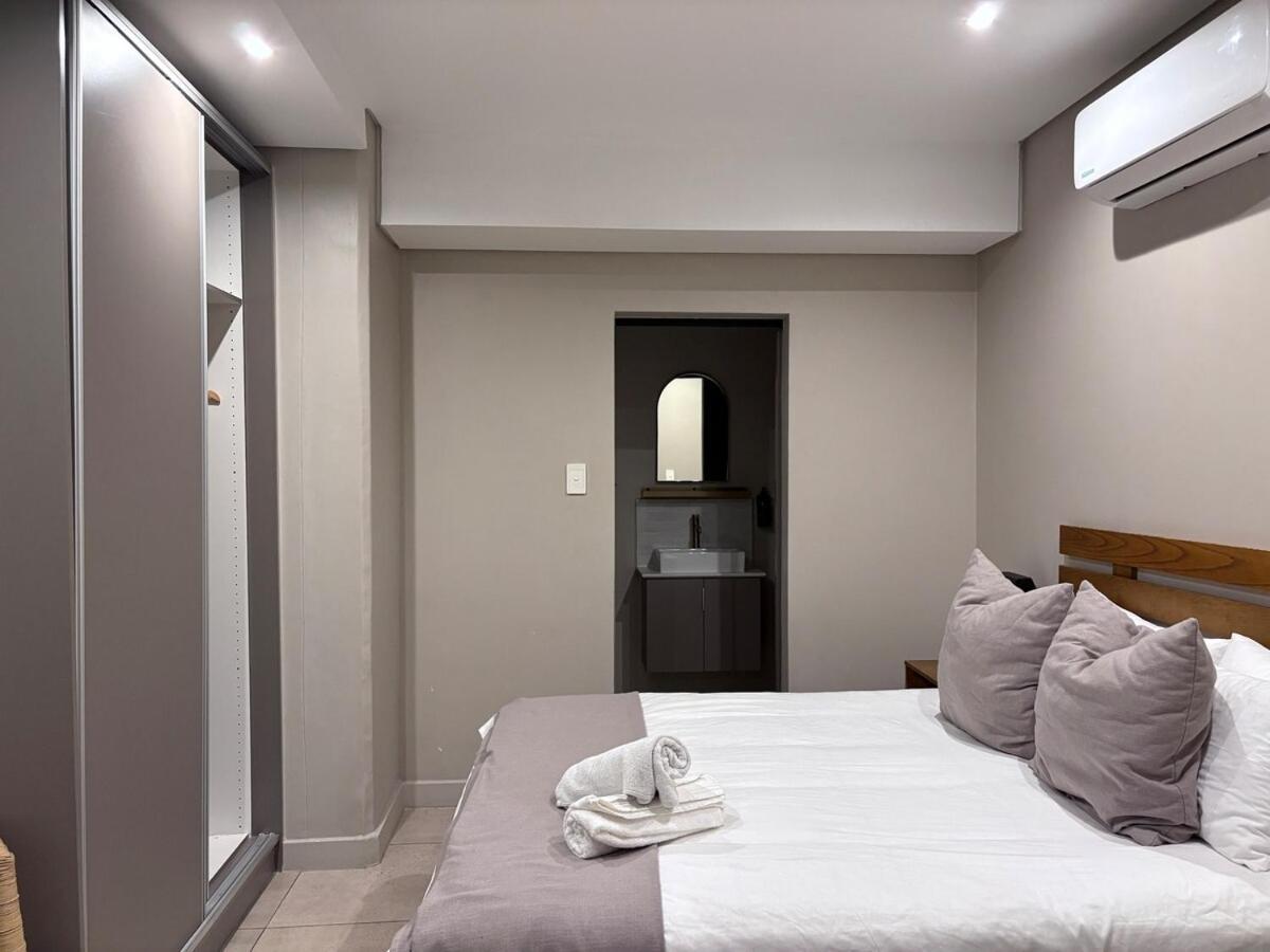 Cozy In Prime Location Apartment