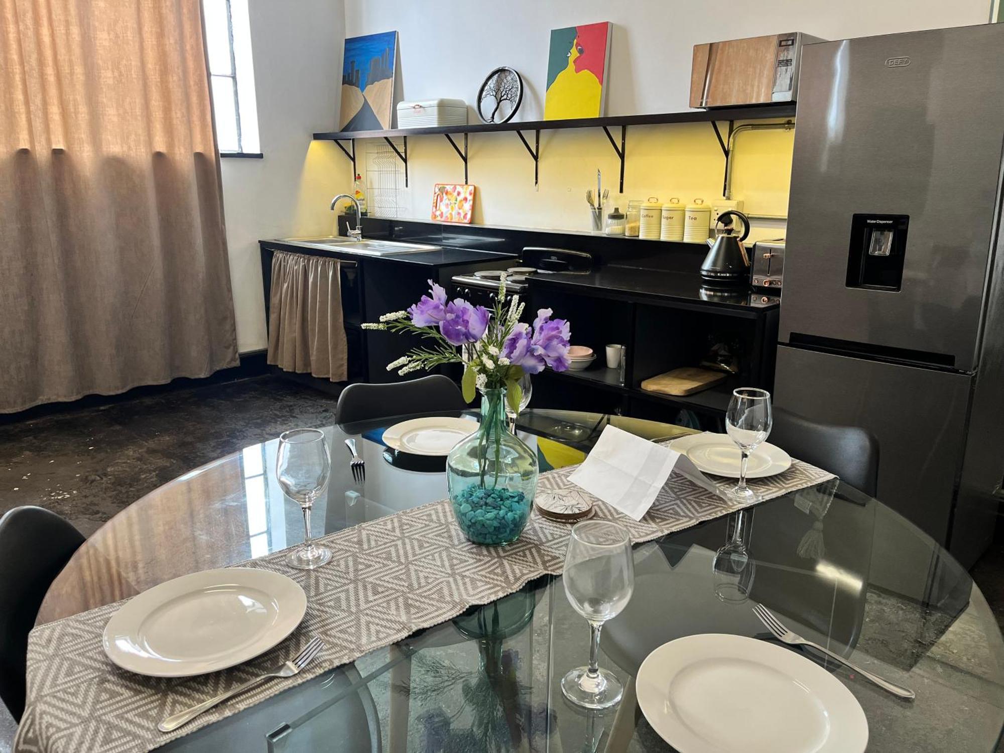 Maboneng 1 Bedroom Modern Loft * Johannesburg