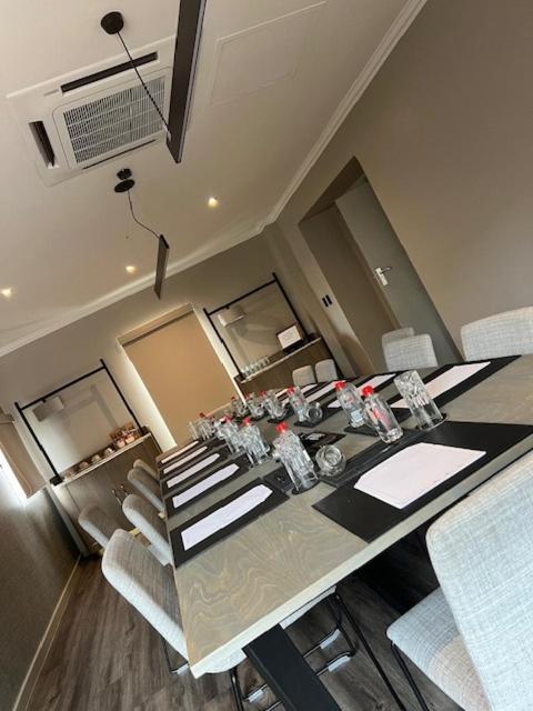 Courtyard Sandton 4*