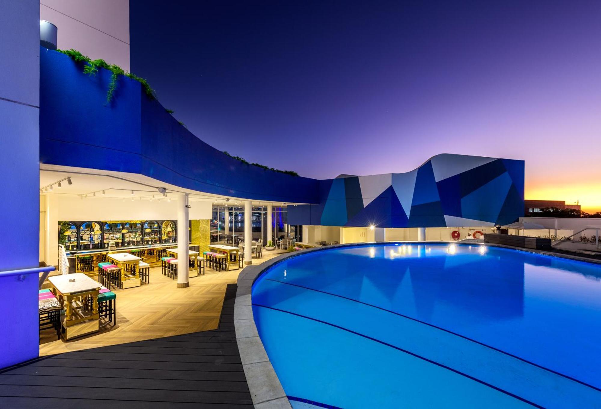 Sky Sandton Hotel