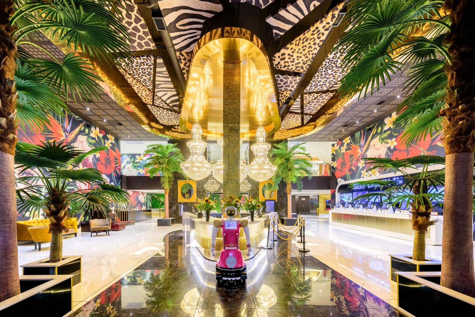 Sky Sandton Khách sạn 3*