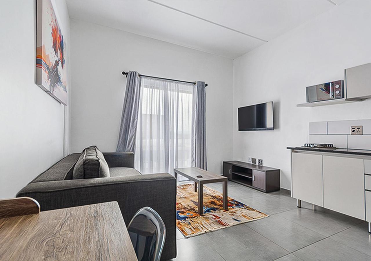 Retreat In Randburg-the Base Ii *