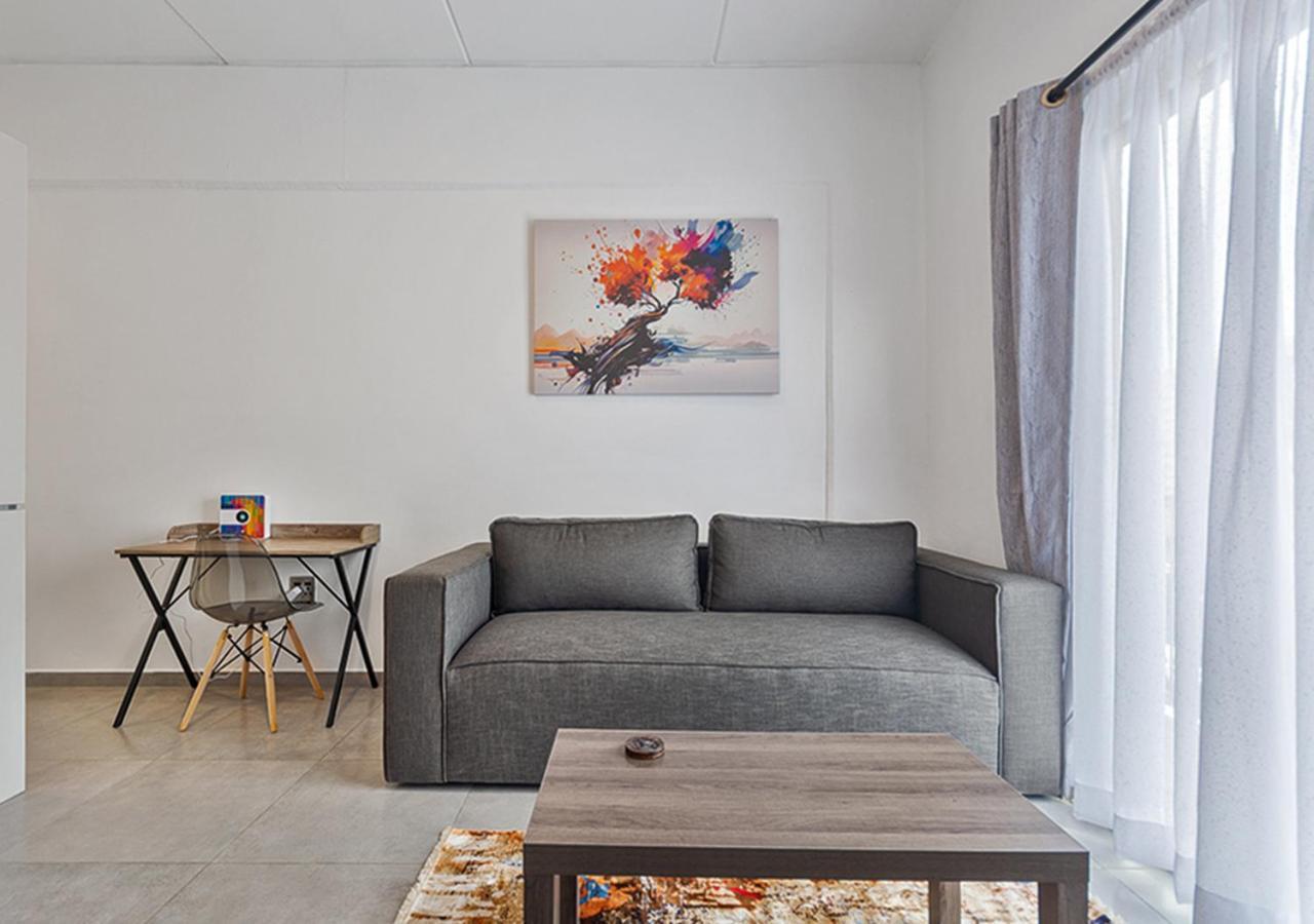 Retreat In Randburg-the Base Ii
